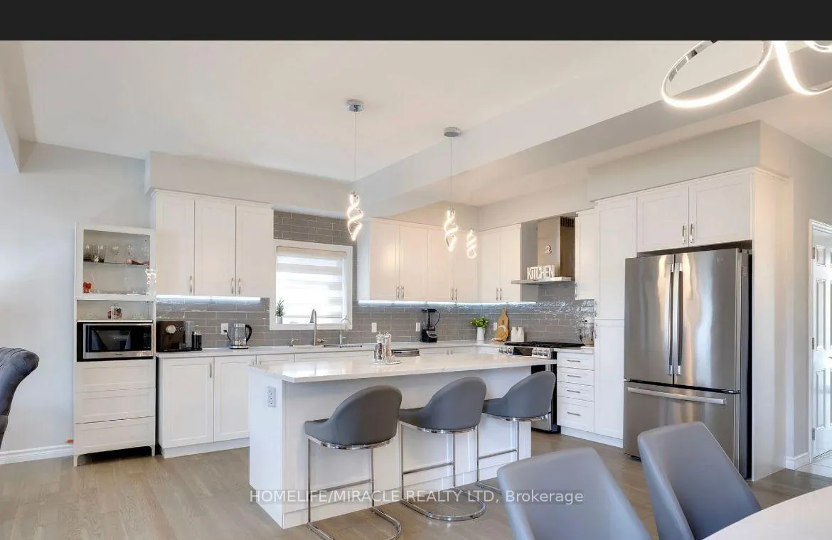 Photo 1 of 22 Pondcliffe Drive, Kitchener — HOMEH
