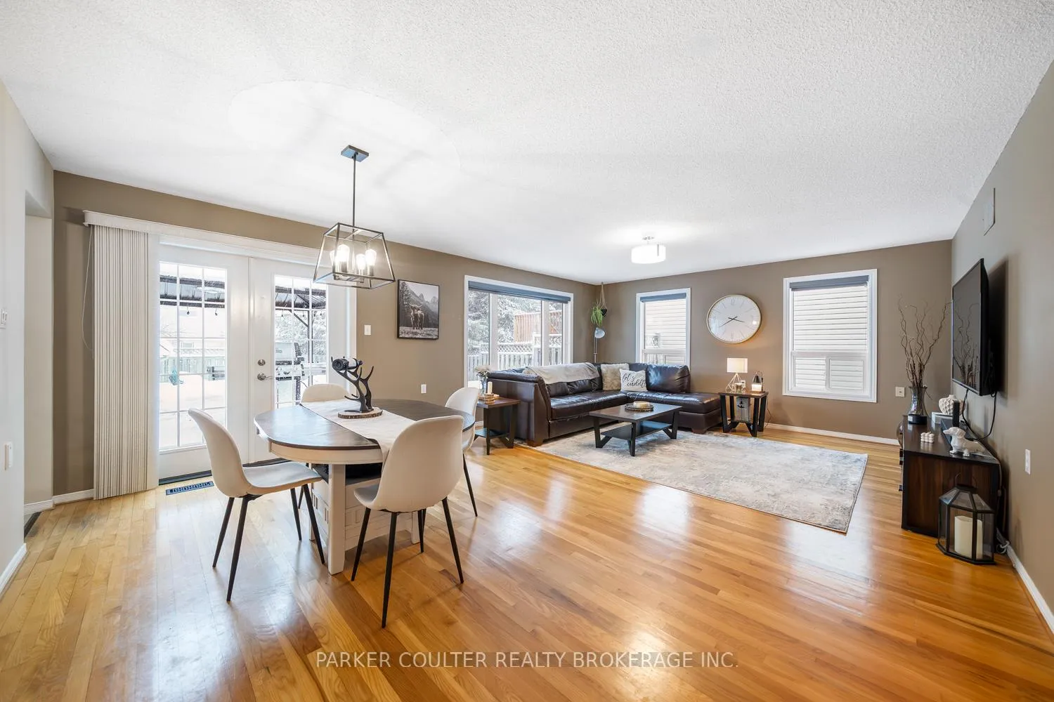 Photo 6 of 5 Pommel Place, Penetanguishene — HOMEH