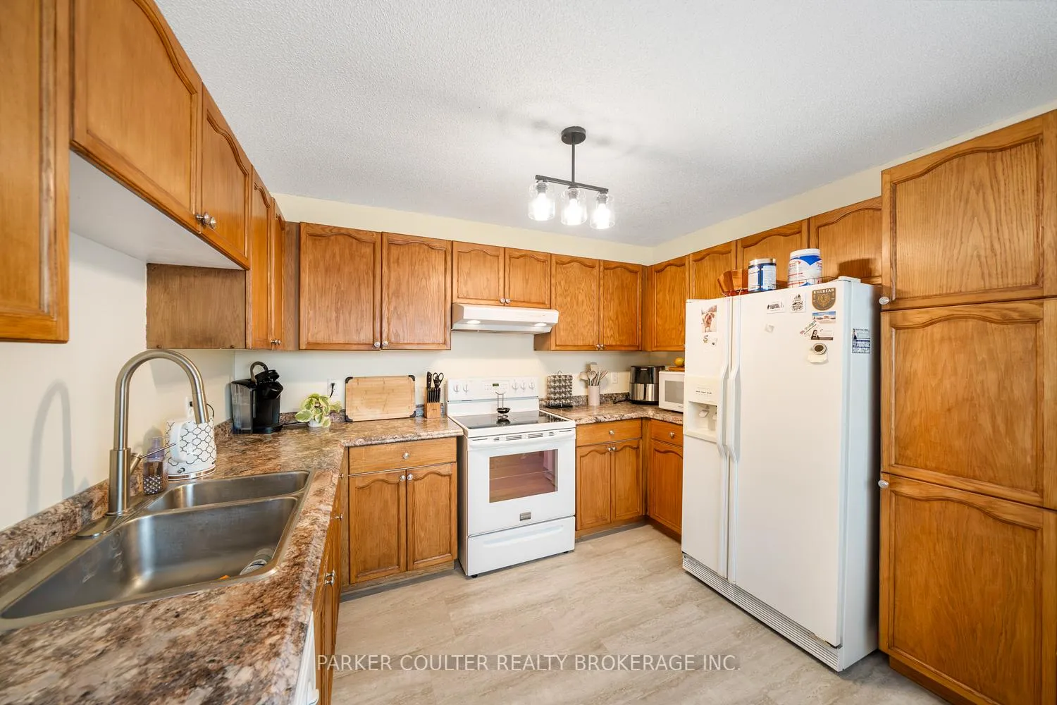 Photo 12 of 5 Pommel Place, Penetanguishene — HOMEH