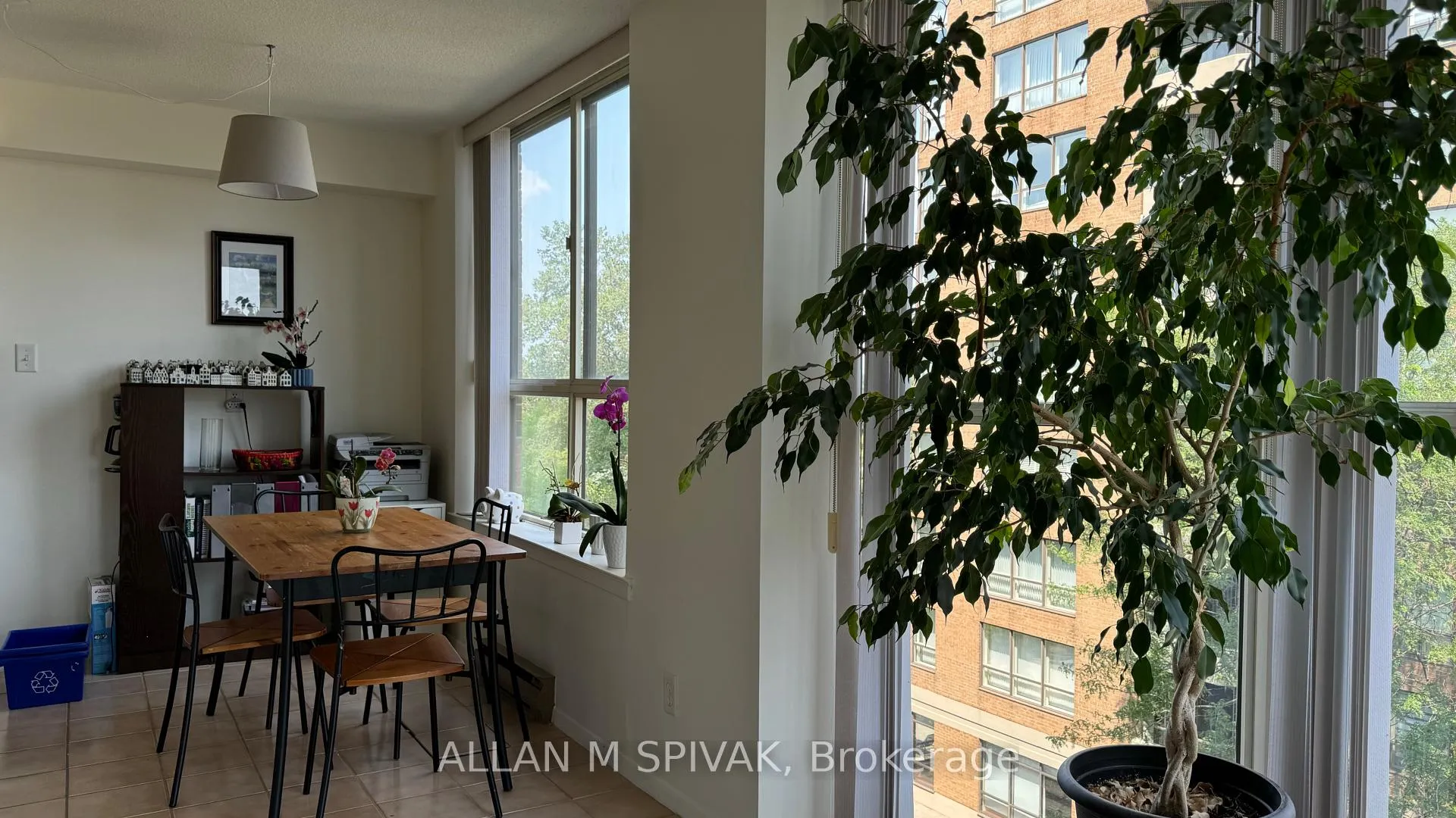Photo 10 of Unit 504, 271 Ridley Boulevard, Toronto, Bedford Park-Nortown — HOMEH