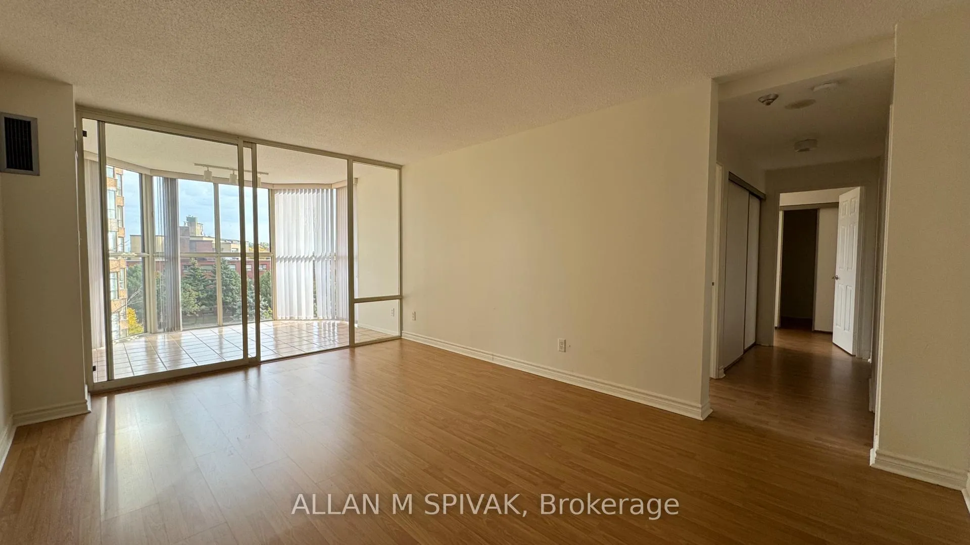 Photo 18 of Unit 504, 271 Ridley Boulevard, Toronto, Bedford Park-Nortown — HOMEH