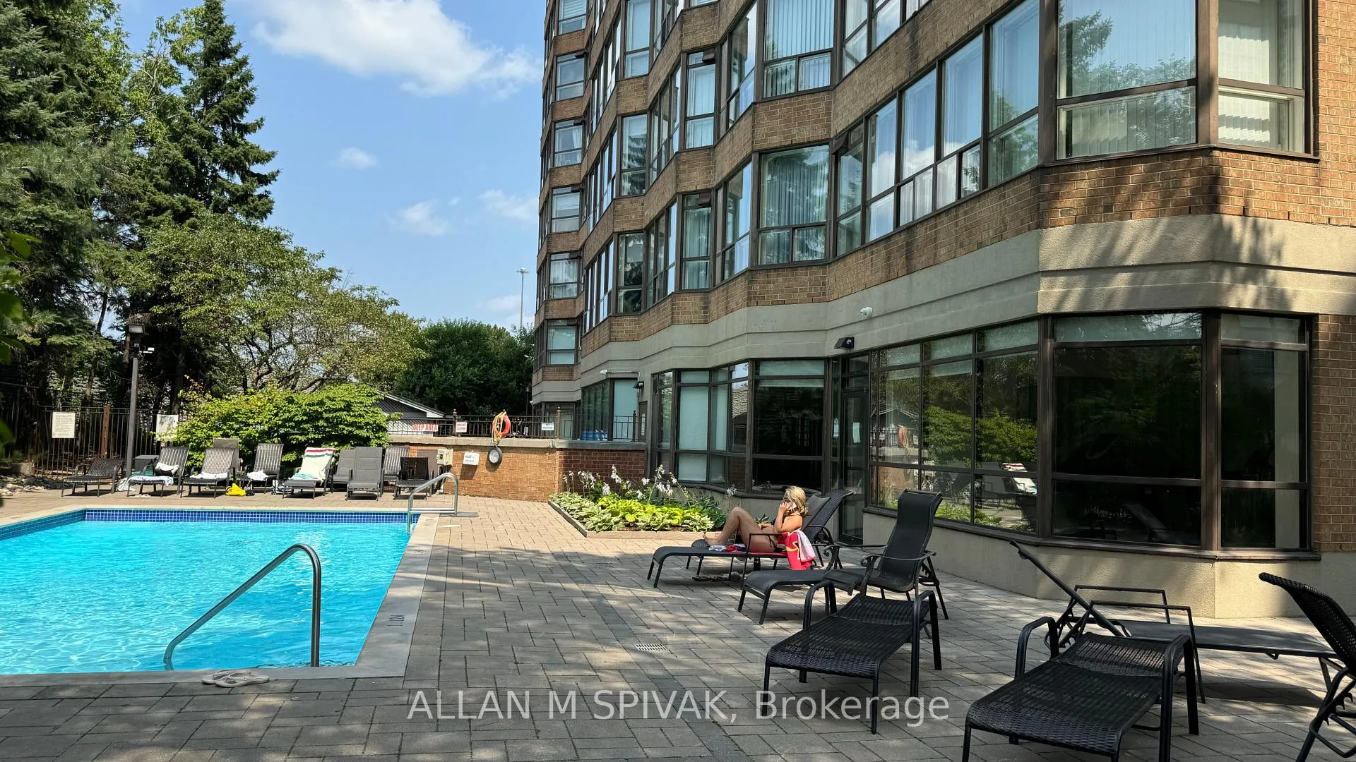 Photo 23 of Unit 504, 271 Ridley Boulevard, Toronto, Bedford Park-Nortown — HOMEH