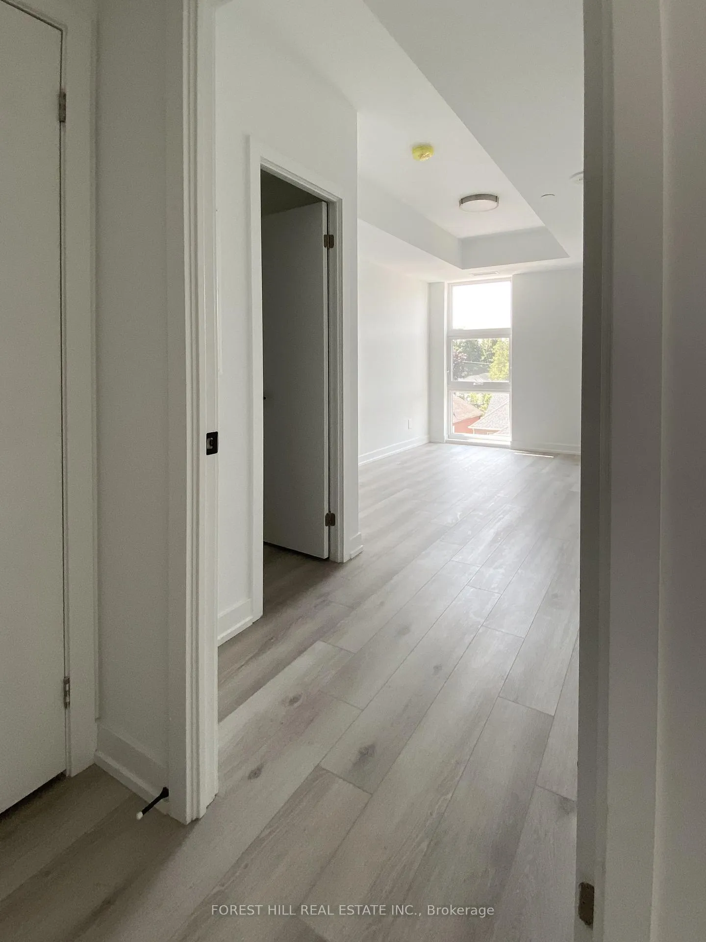 Photo 5 of Unit 402, 2000 Bathurst Street, Toronto, Humewood-Cedarvale — HOMEH