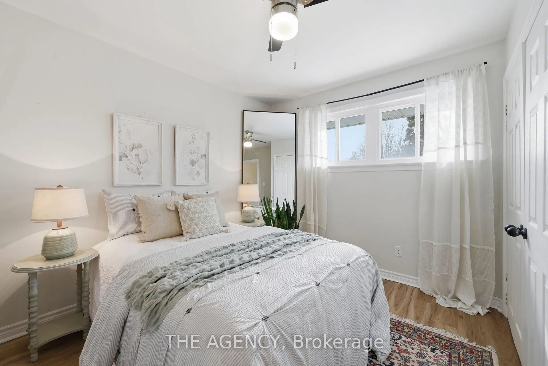 Photo 18 of 118 Applewood Crescent, Whitby, Blue Grass Meadows — HOMEH
