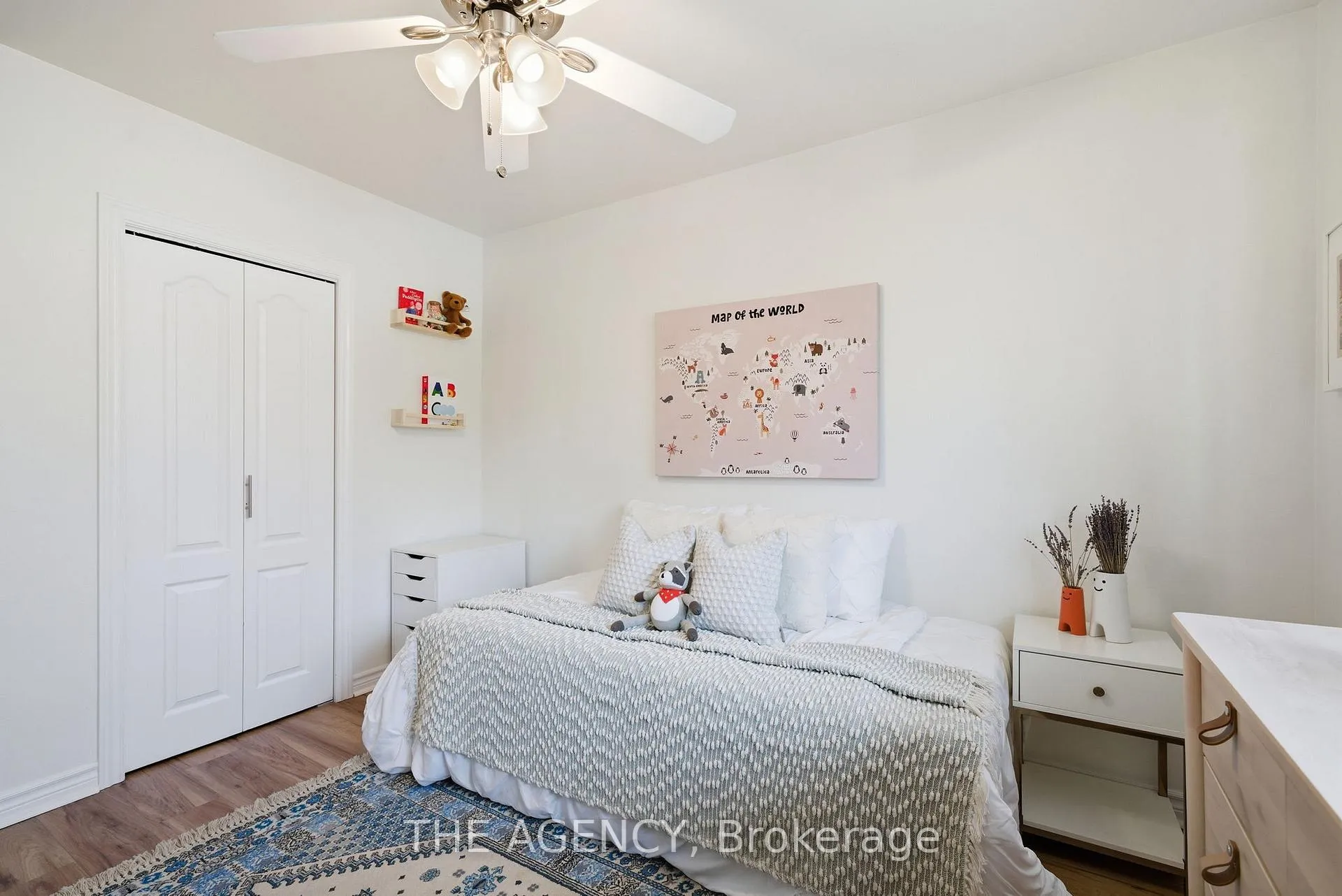 Photo 23 of 118 Applewood Crescent, Whitby, Blue Grass Meadows — HOMEH