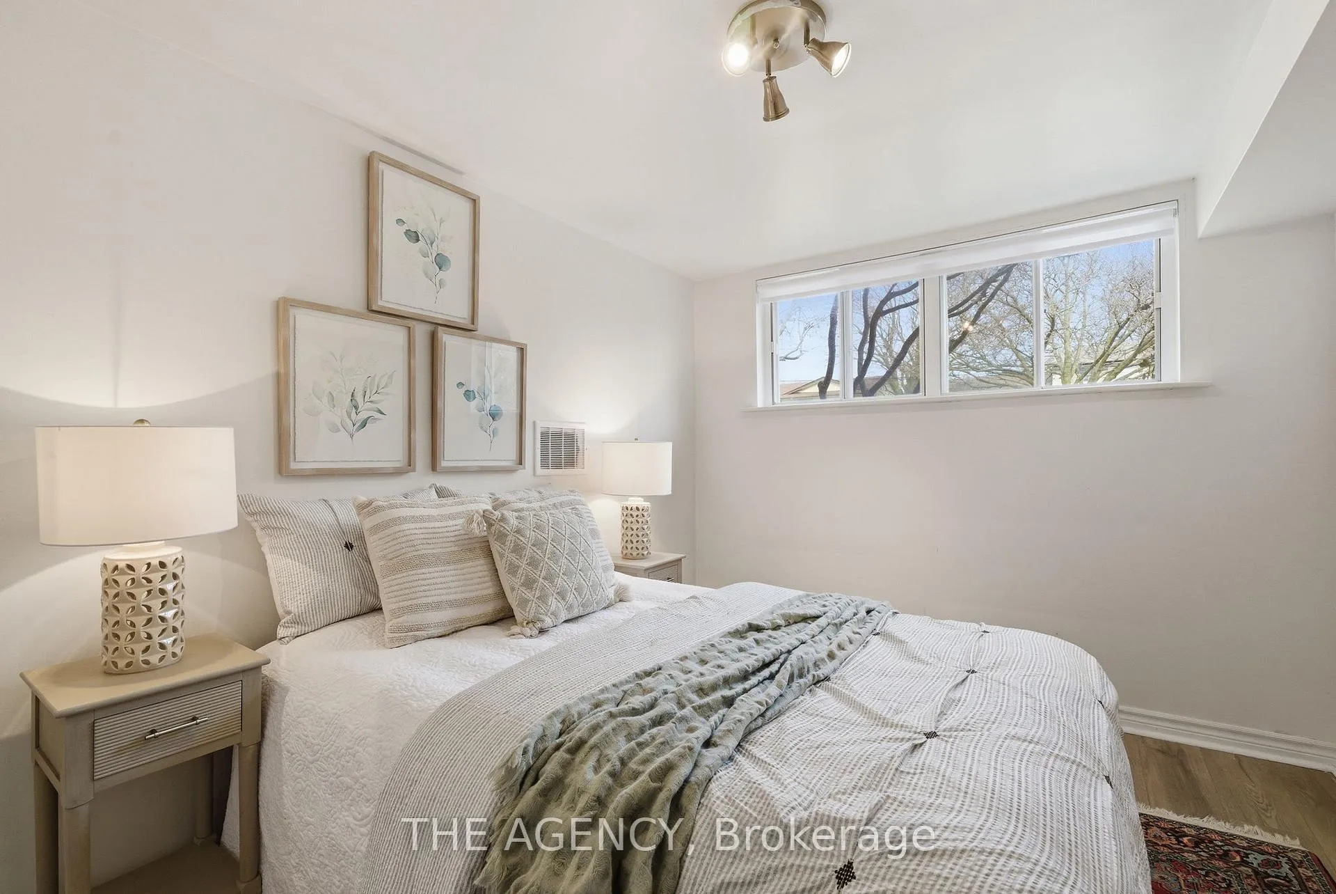 Photo 25 of 118 Applewood Crescent, Whitby, Blue Grass Meadows — HOMEH
