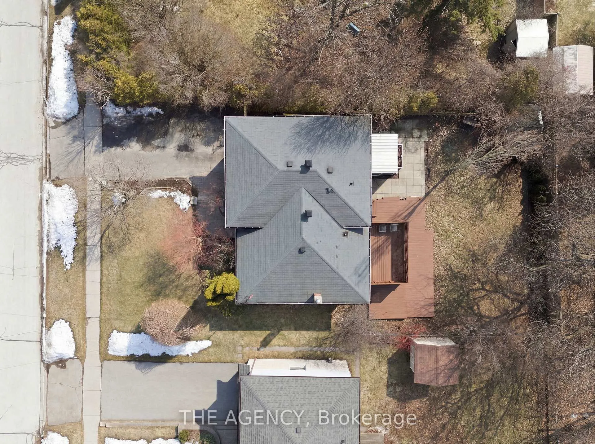 Photo 30 of 118 Applewood Crescent, Whitby, Blue Grass Meadows — HOMEH