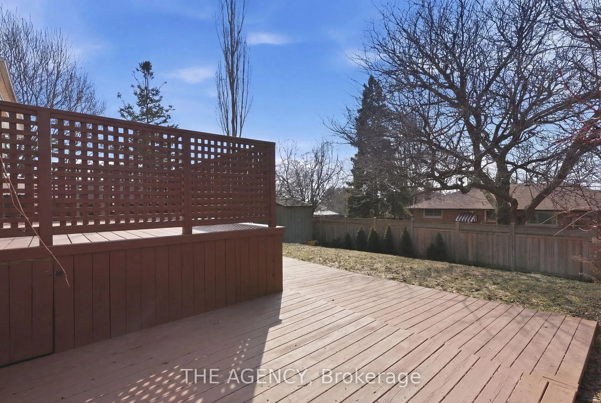 Photo 34 of 118 Applewood Crescent, Whitby, Blue Grass Meadows — HOMEH
