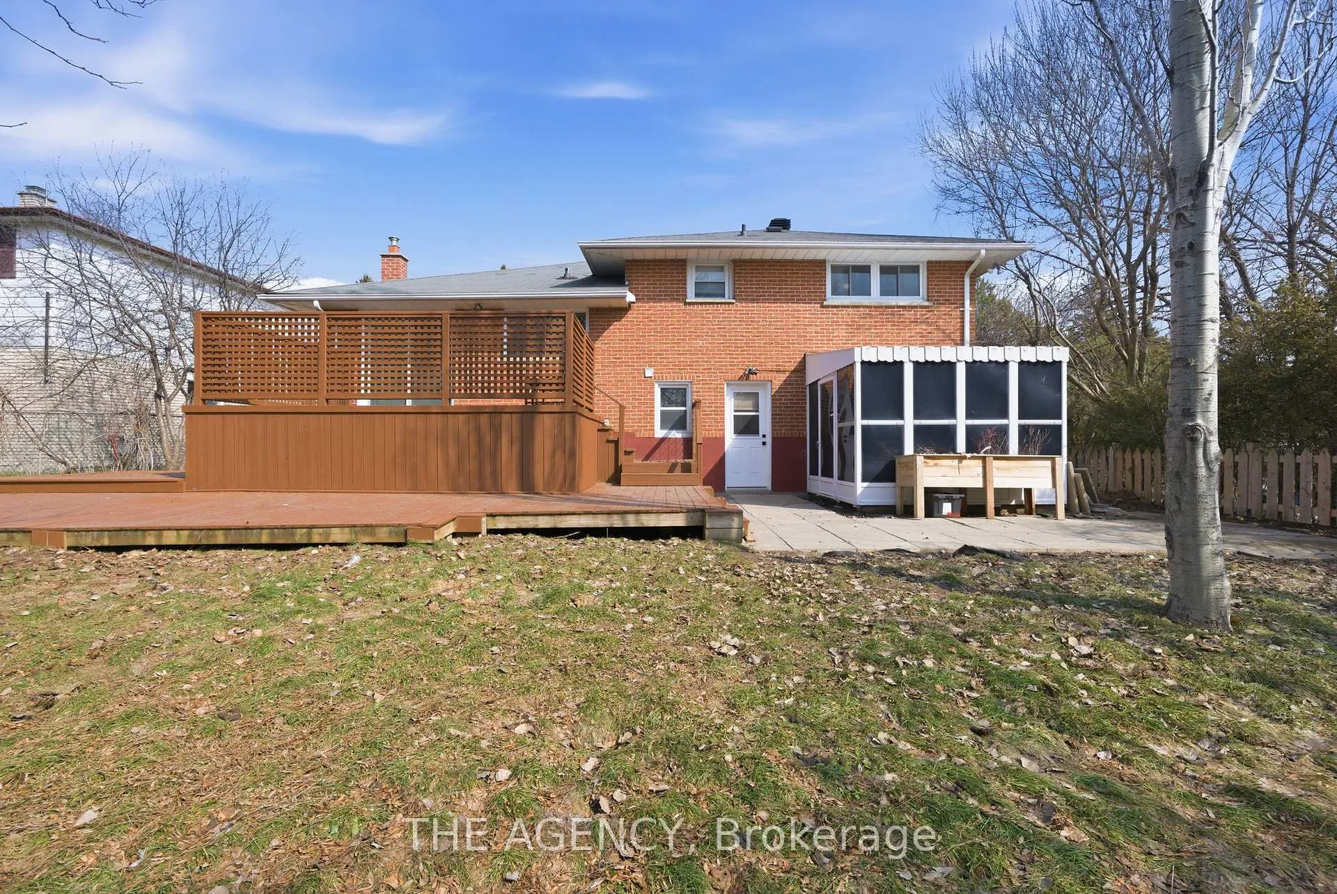 Photo 36 of 118 Applewood Crescent, Whitby, Blue Grass Meadows — HOMEH