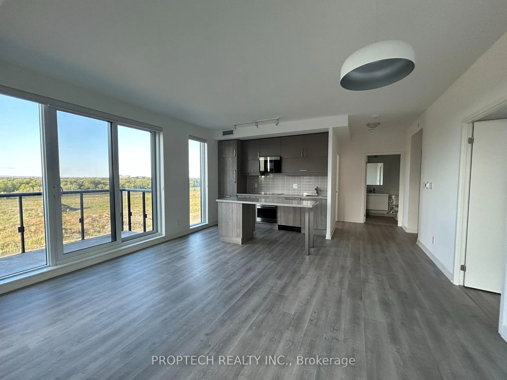 Photo 5 of Unit B604, 292 Verdale Crossing, Markham, Unionville — HOMEH