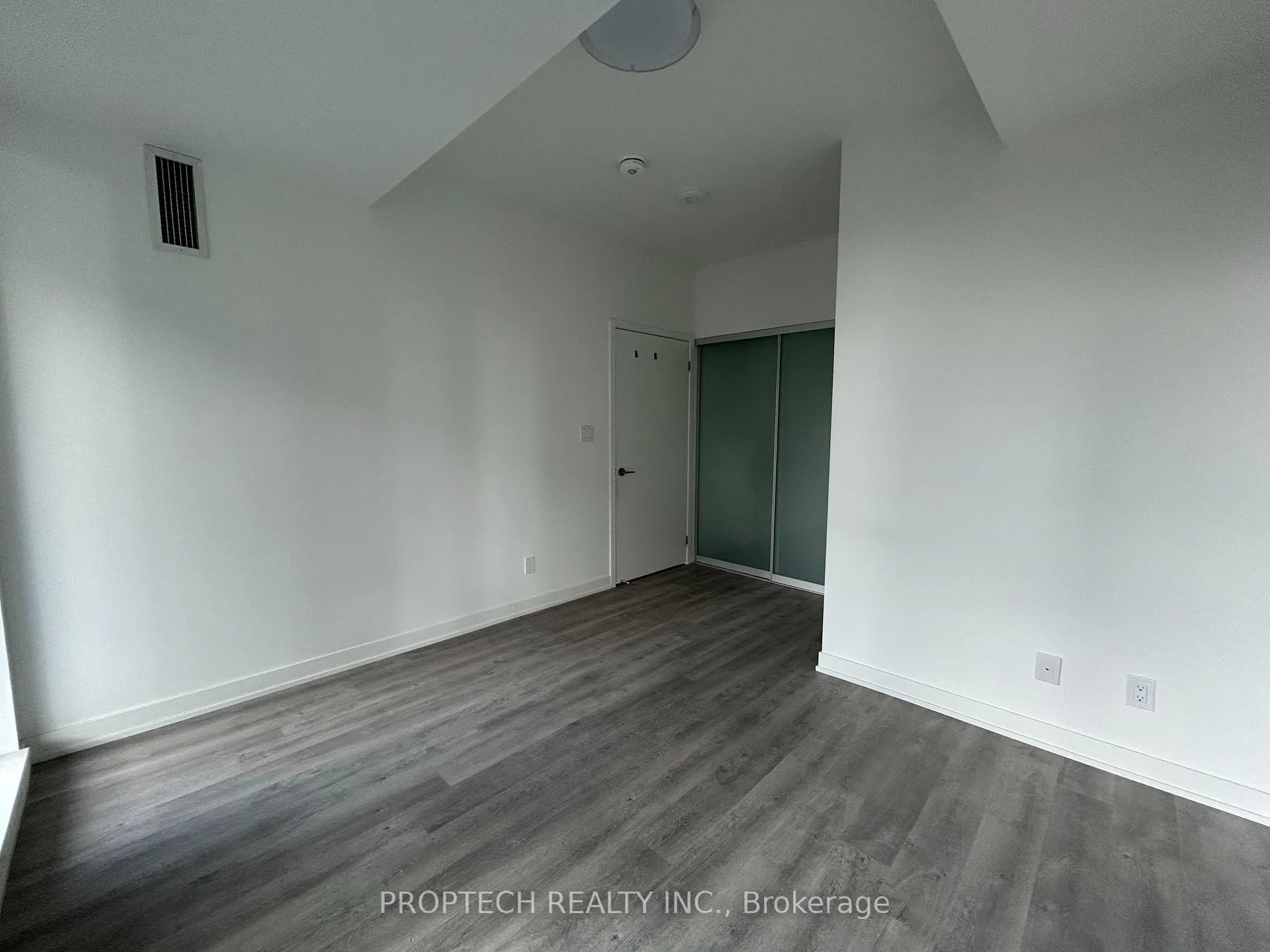 Photo 7 of Unit B604, 292 Verdale Crossing, Markham, Unionville — HOMEH