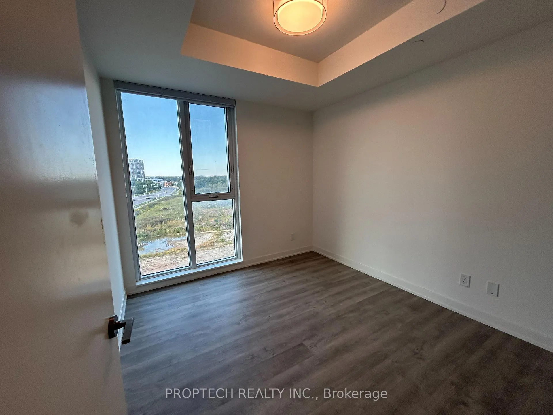 Photo 9 of Unit B604, 292 Verdale Crossing, Markham, Unionville — HOMEH