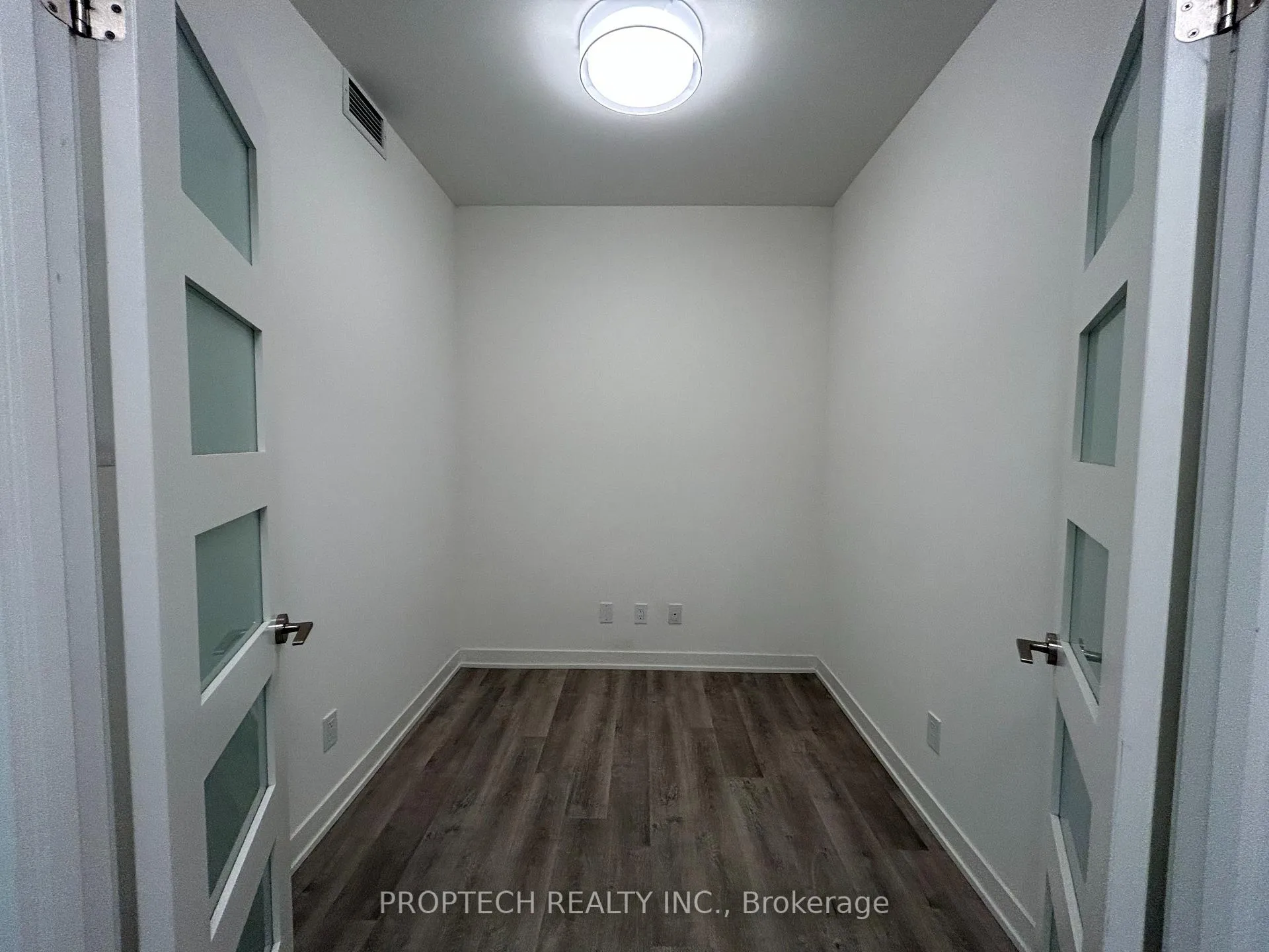 Photo 14 of Unit B604, 292 Verdale Crossing, Markham, Unionville — HOMEH