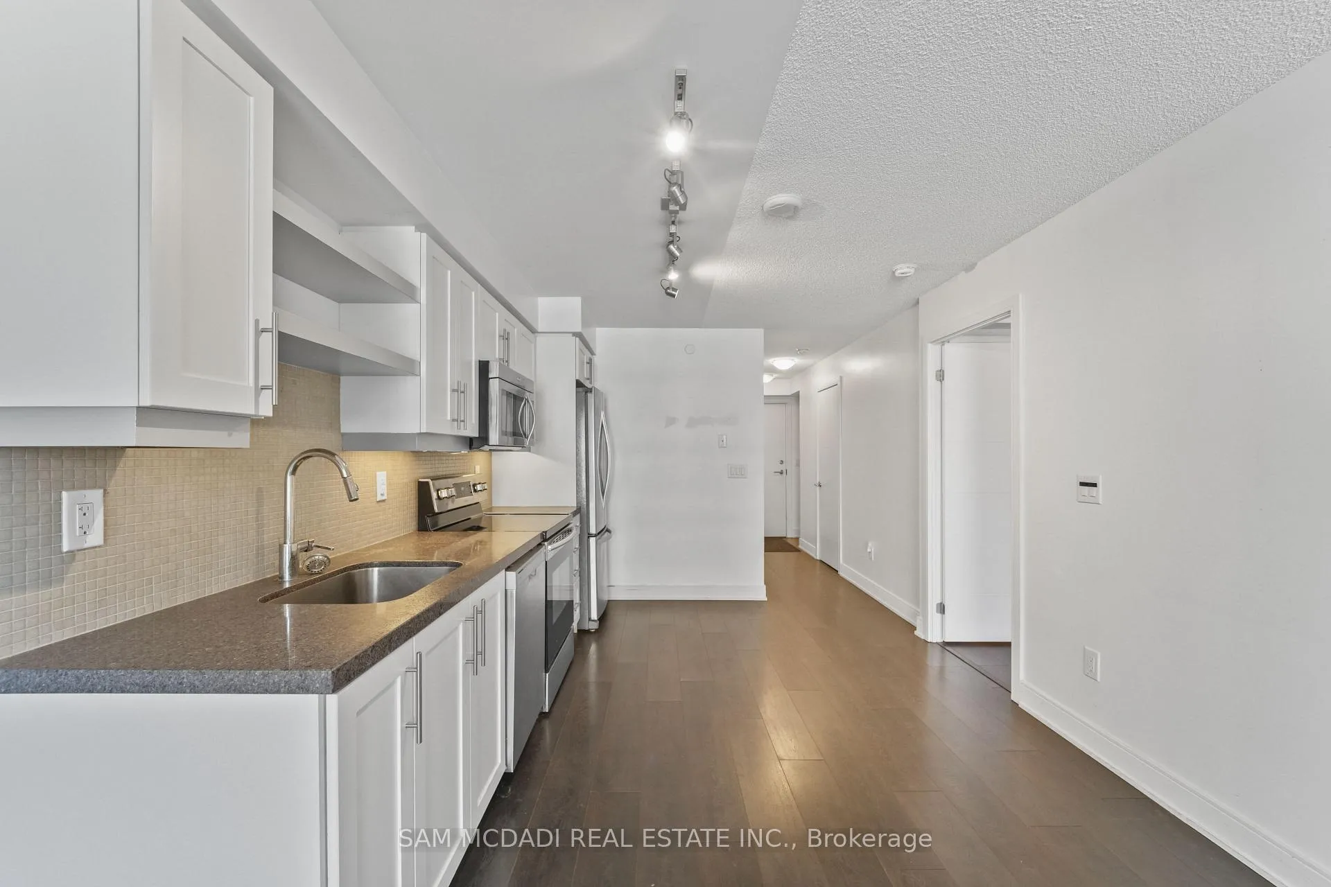 Photo 3 of Unit 313, 525 Adelaide Street W, Toronto, Waterfront Communities — HOMEH