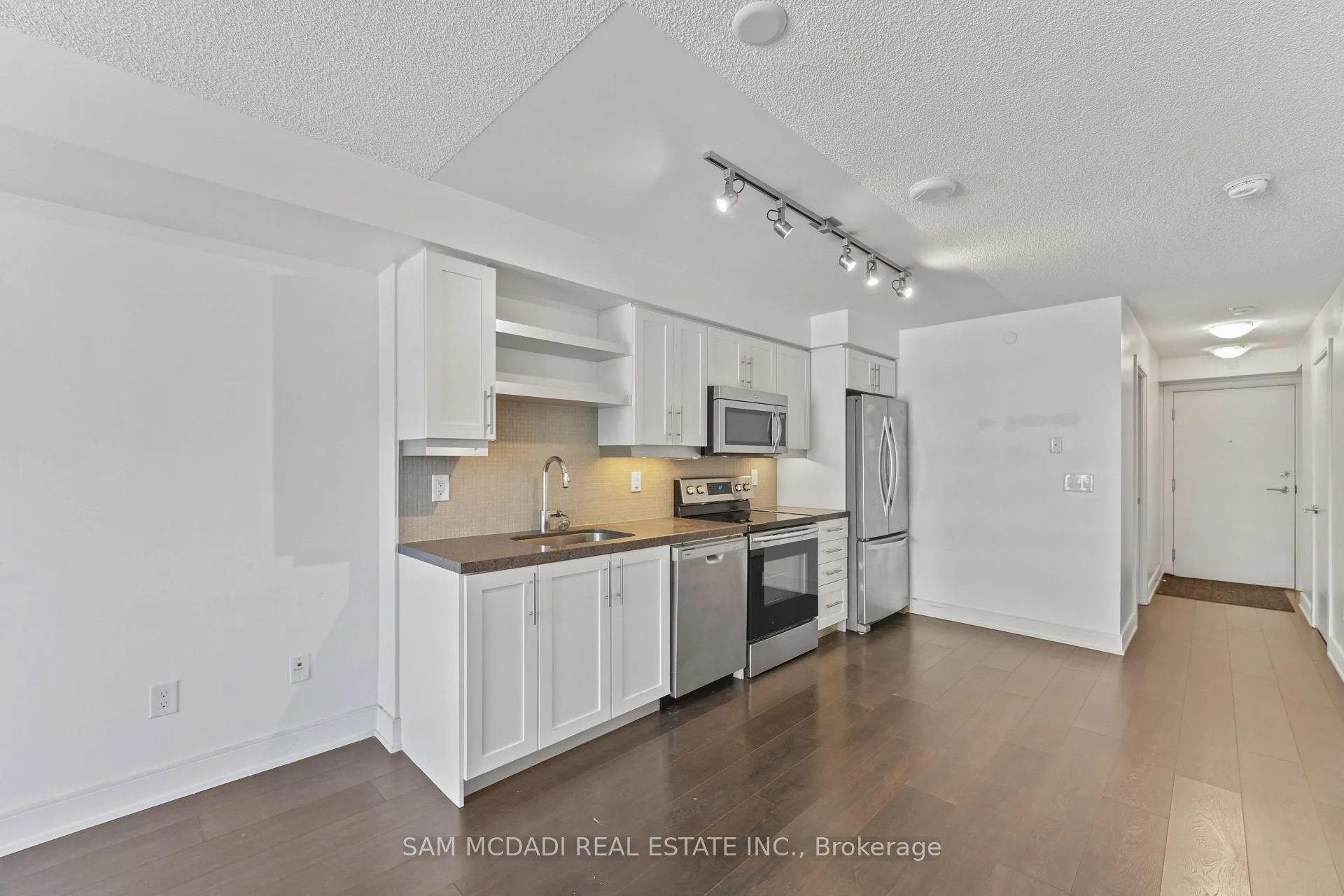 Photo 4 of Unit 313, 525 Adelaide Street W, Toronto, Waterfront Communities — HOMEH