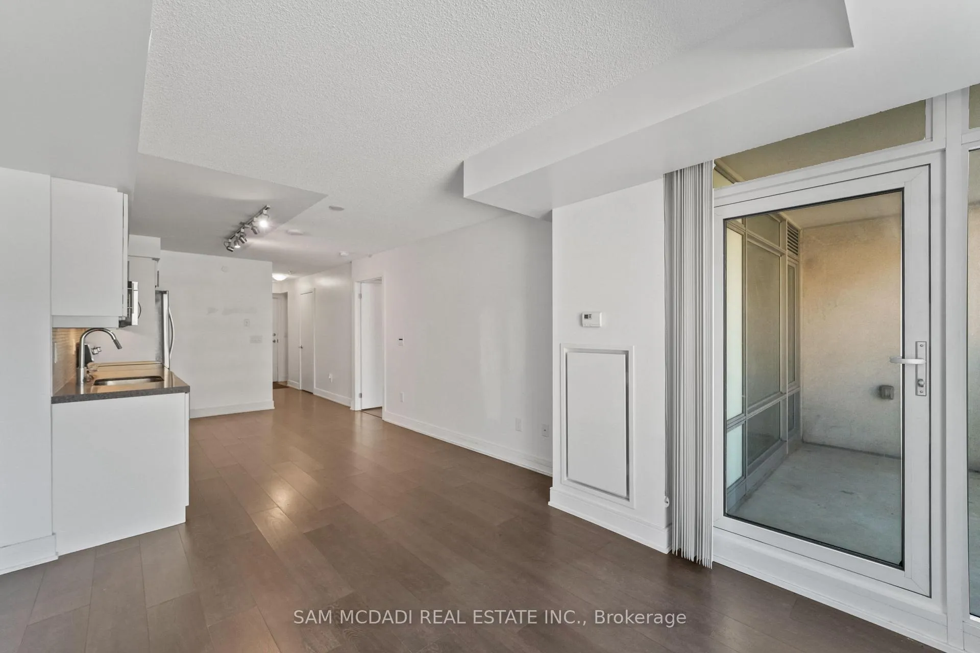 Photo 7 of Unit 313, 525 Adelaide Street W, Toronto, Waterfront Communities — HOMEH