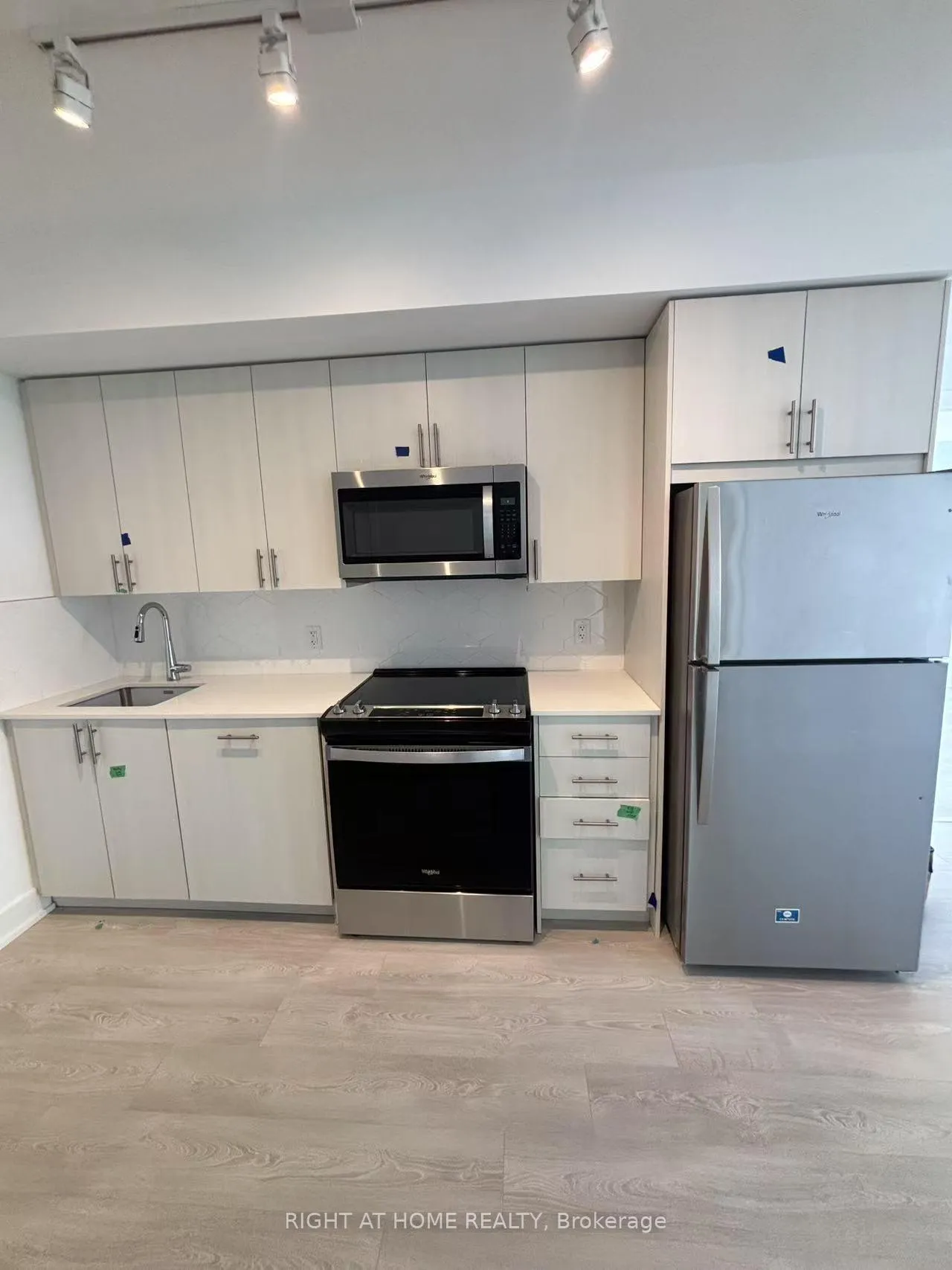 Photo 5 of Unit 2618, 2545 Simcoe Street N, Oshawa, Windfields — HOMEH
