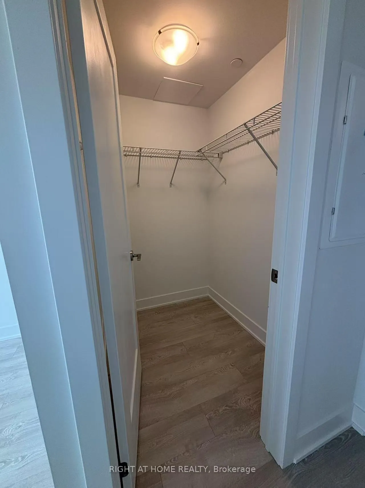 Photo 7 of Unit 2618, 2545 Simcoe Street N, Oshawa, Windfields — HOMEH