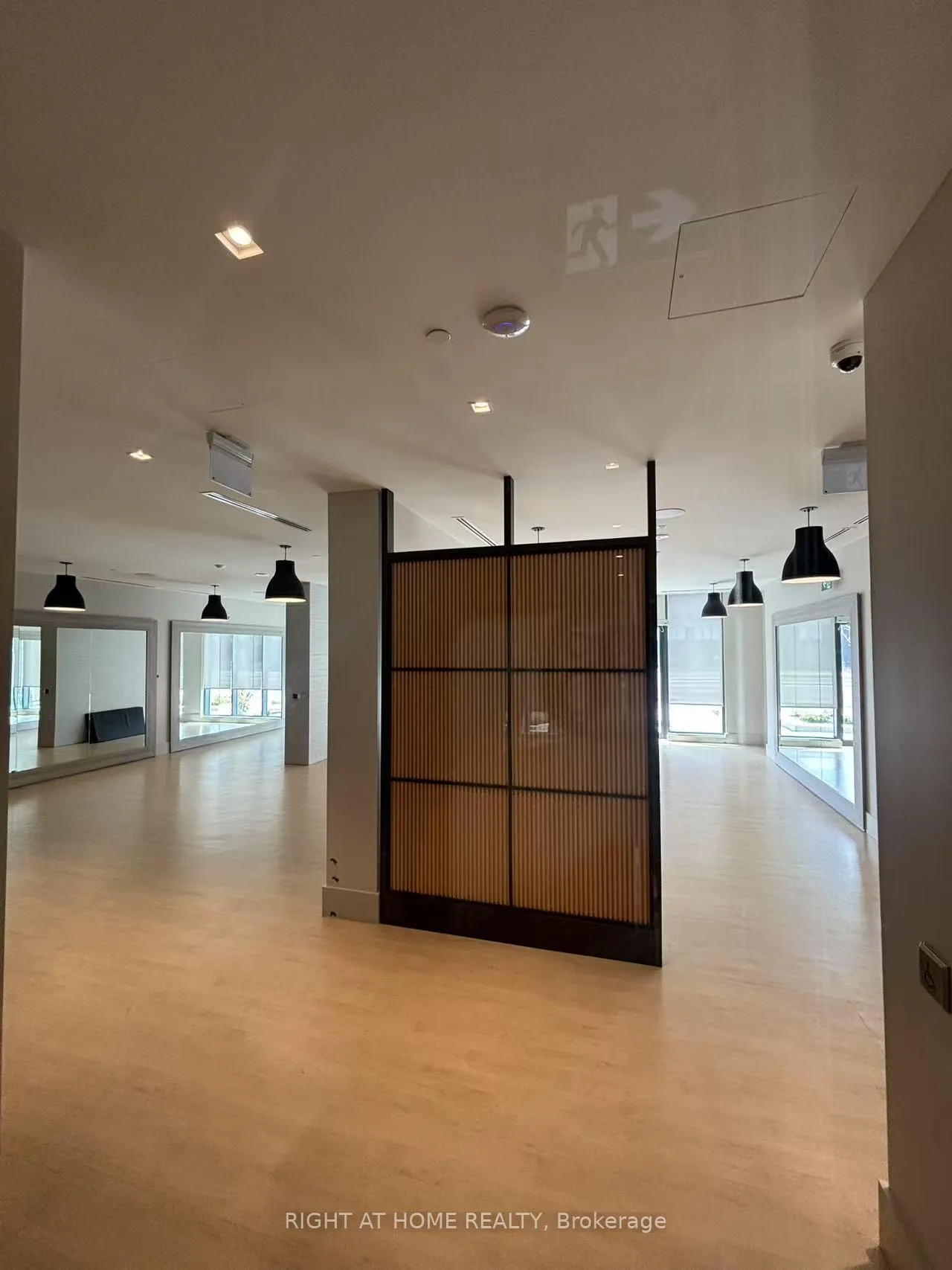 Photo 12 of Unit 2618, 2545 Simcoe Street N, Oshawa, Windfields — HOMEH
