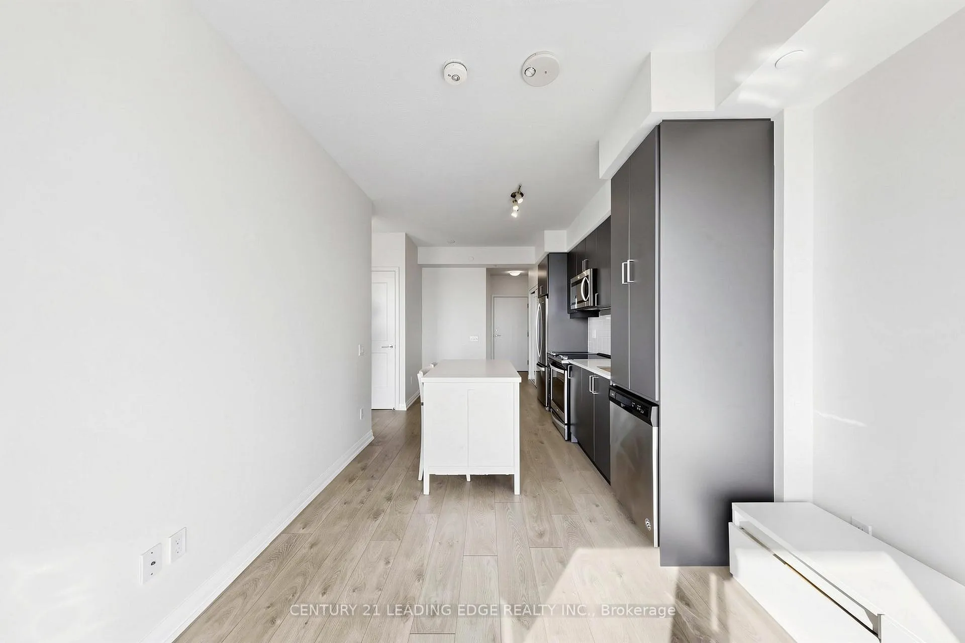 Photo 4 of Unit 3618, 7895 Jane Street, Vaughan, Concord — HOMEH