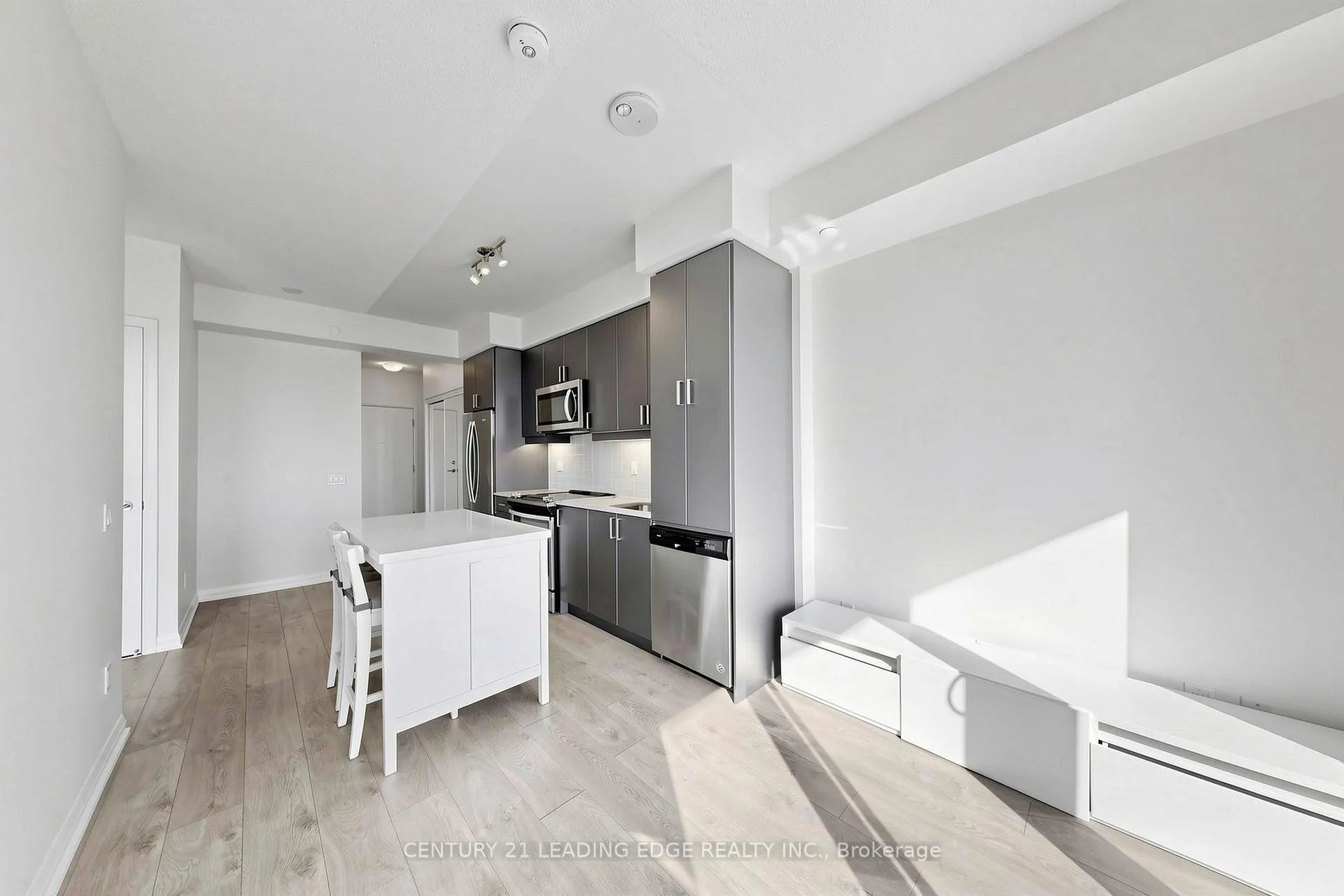 Photo 7 of Unit 3618, 7895 Jane Street, Vaughan, Concord — HOMEH