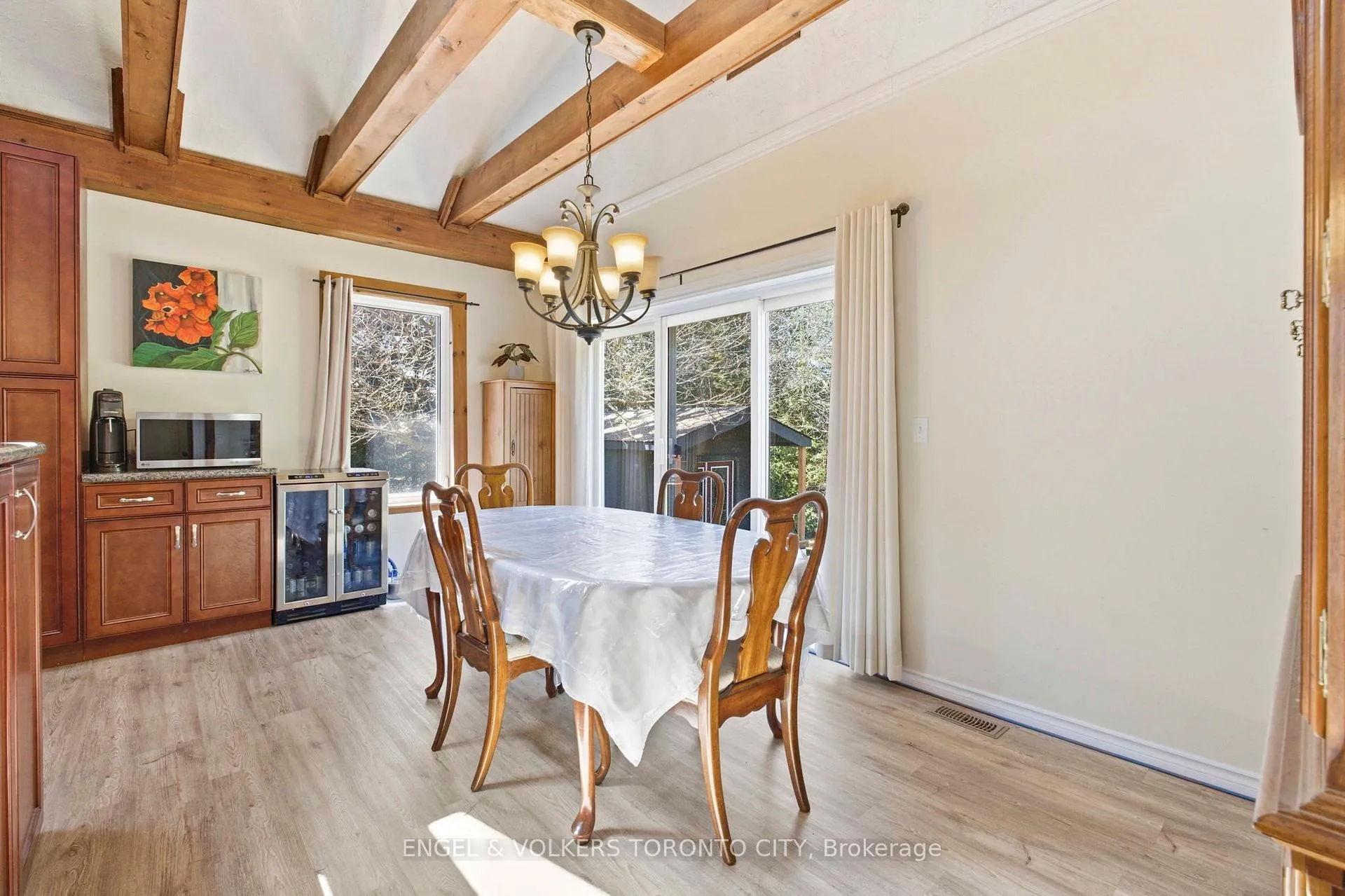 Photo 20 of 9206 Sideroad 17 Road, Erin, Rural Erin — HOMEH