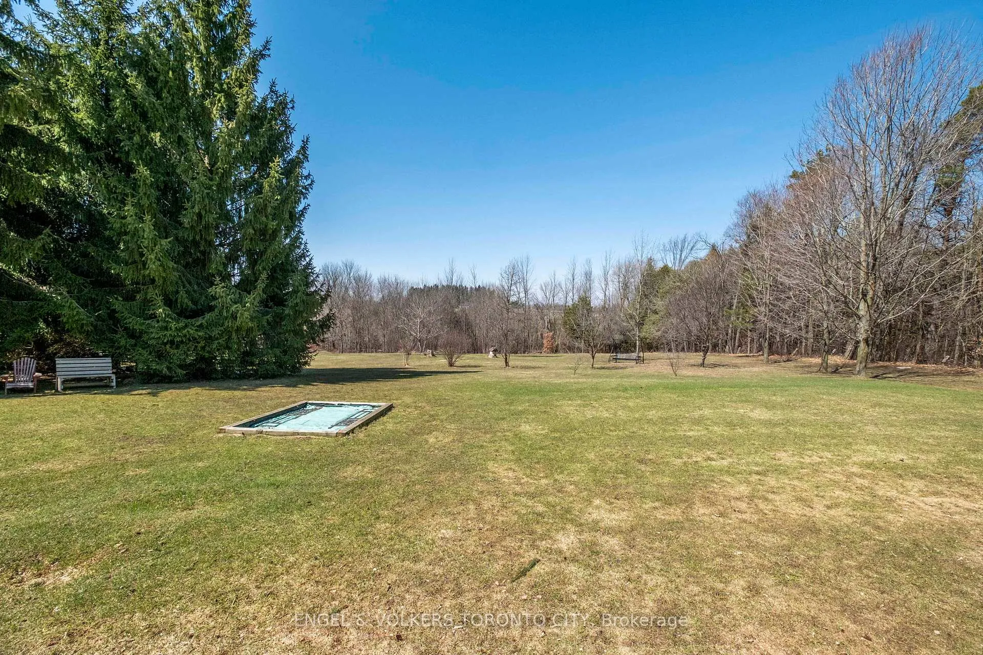 Photo 46 of 9206 Sideroad 17 Road, Erin, Rural Erin — HOMEH