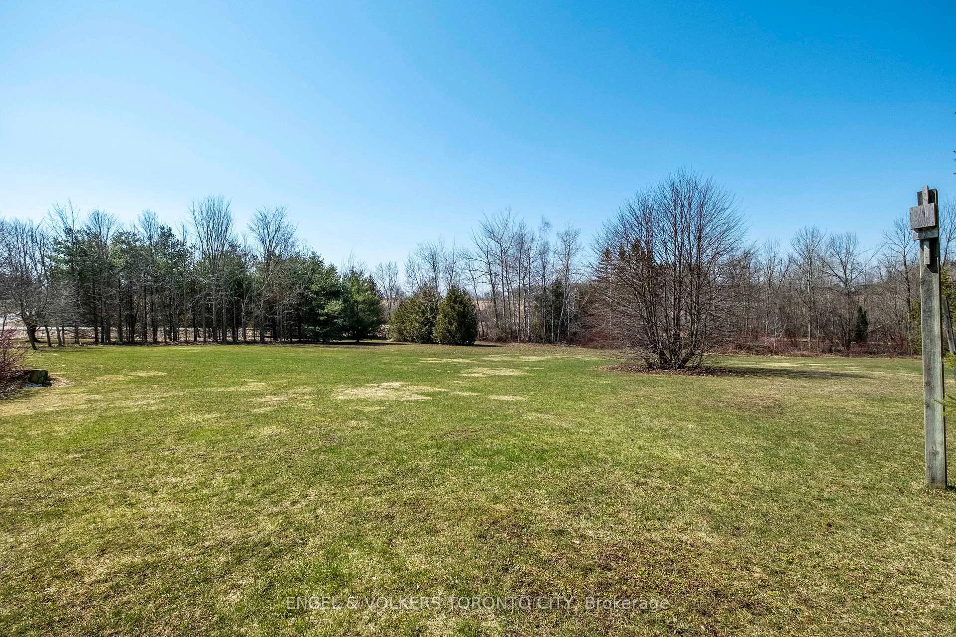 Photo 50 of 9206 Sideroad 17 Road, Erin, Rural Erin — HOMEH