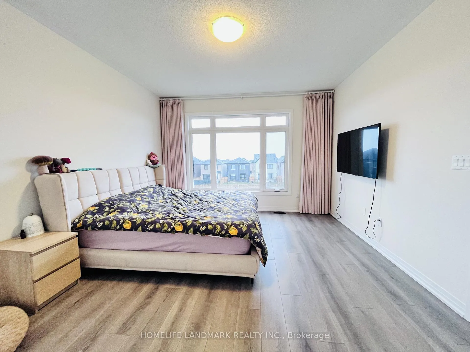 Photo 11 of 1057 Cameo Street, Pickering, Rural Pickering — HOMEH
