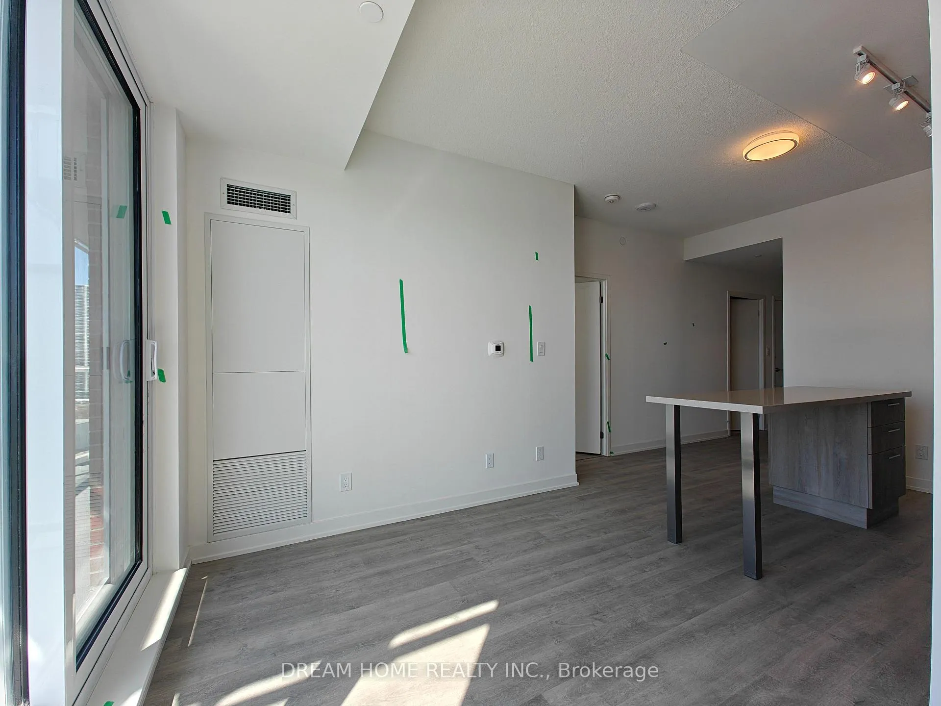 Photo 4 of Unit A1710, 8119 Birchmount Road, Markham, Unionville — HOMEH