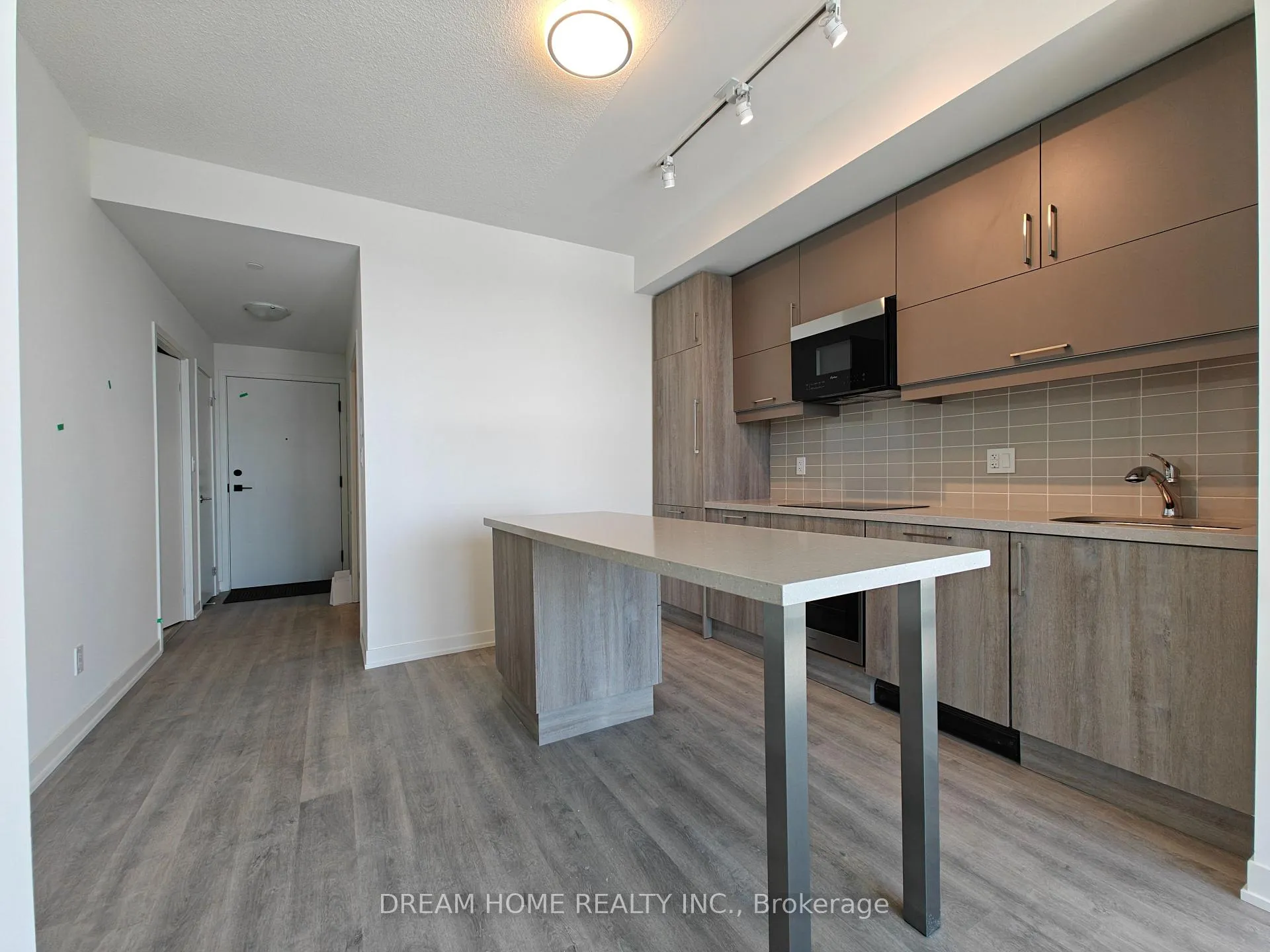 Photo 5 of Unit A1710, 8119 Birchmount Road, Markham, Unionville — HOMEH