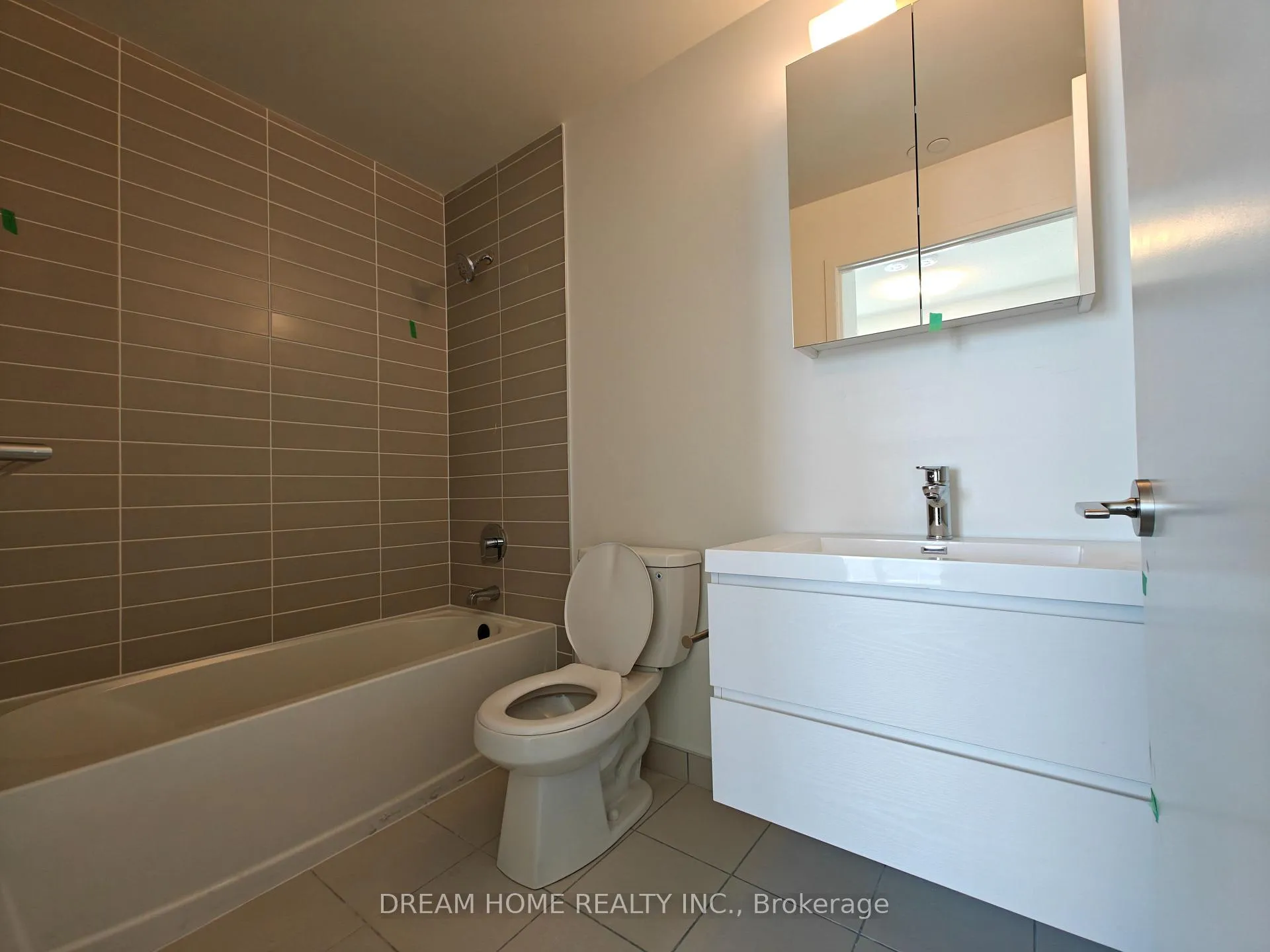 Photo 9 of Unit A1710, 8119 Birchmount Road, Markham, Unionville — HOMEH