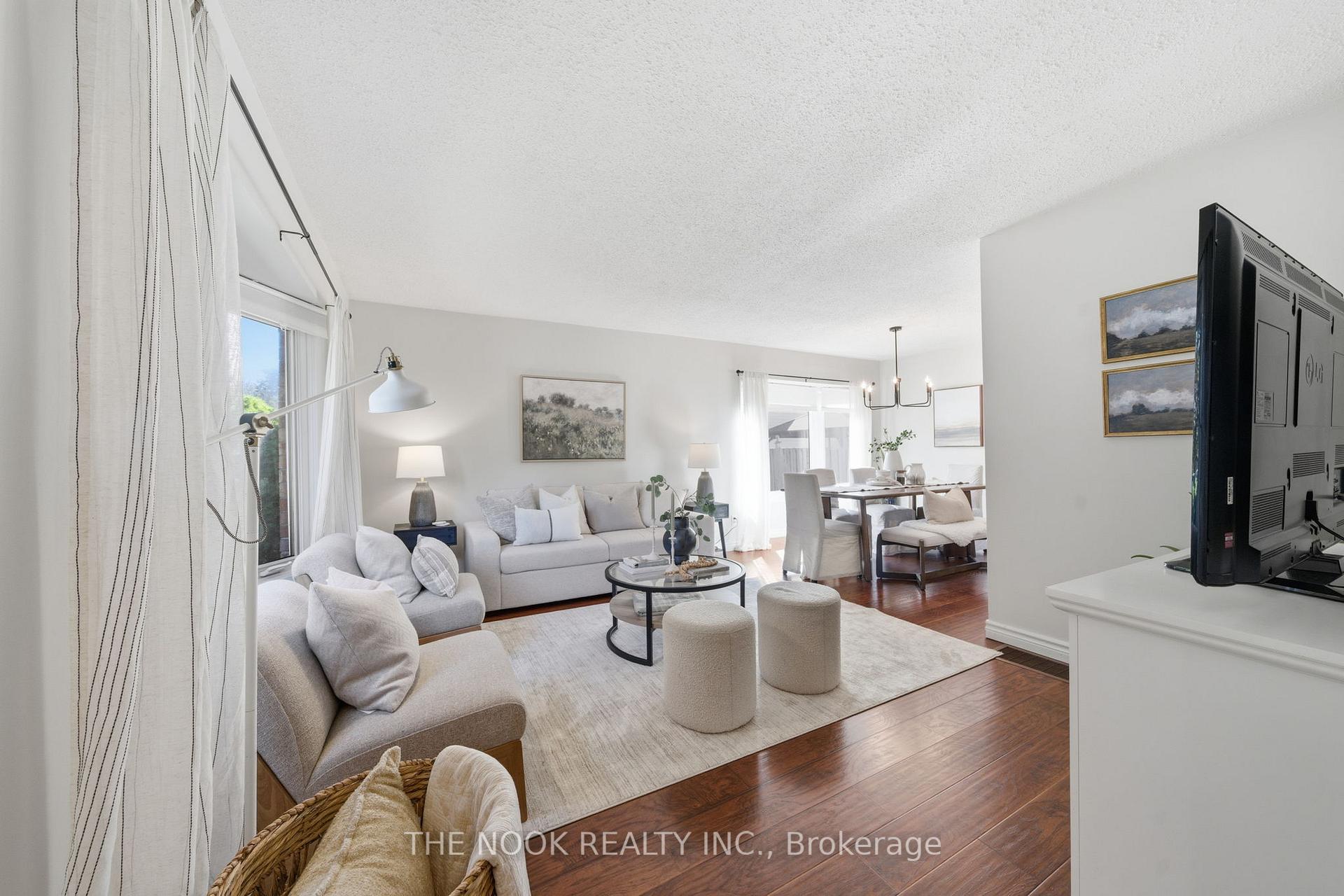 Photo 5 of 90 Centerfield Drive, Clarington, Courtice — HOMEH