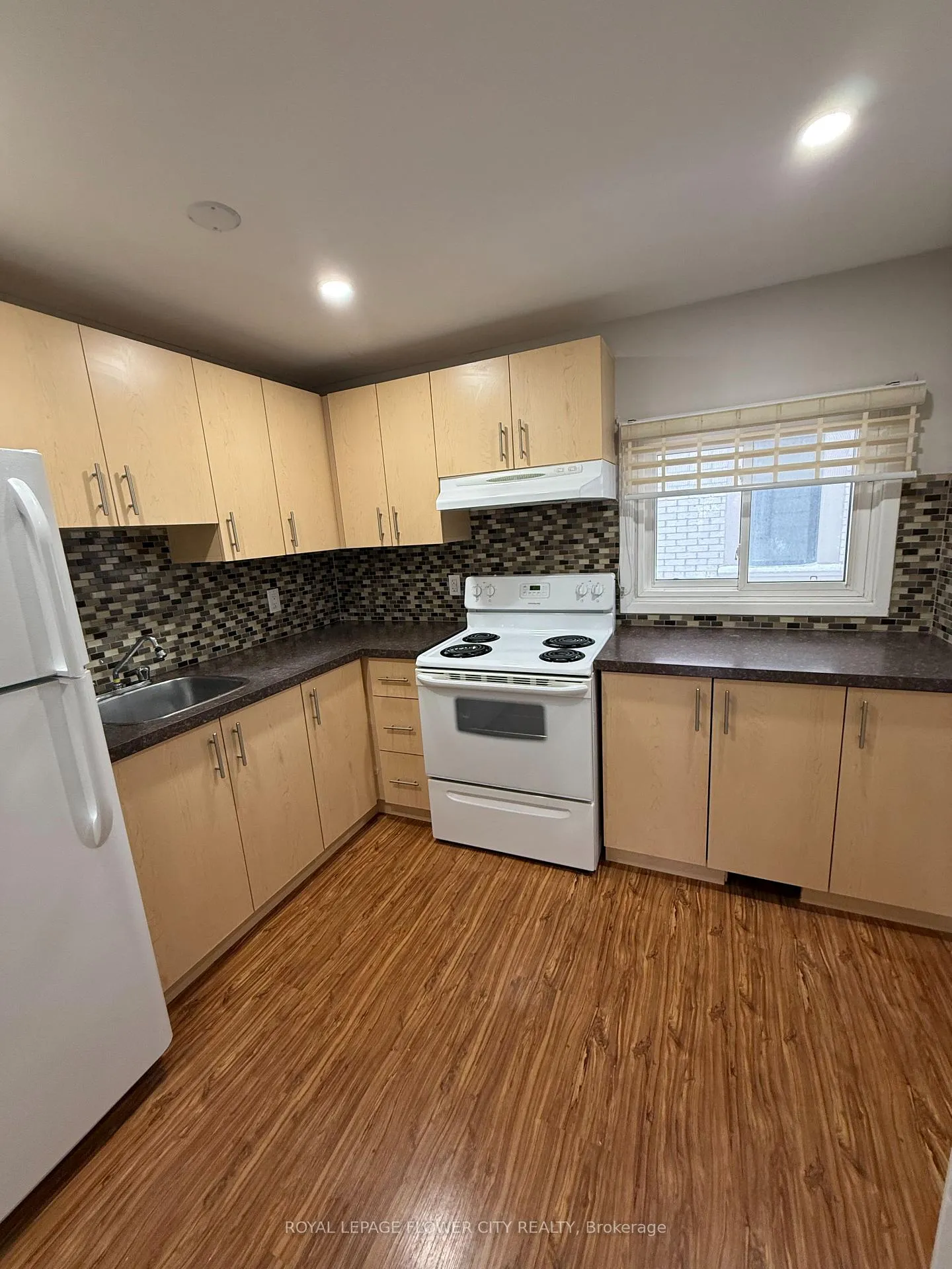 Photo 1 of 80 Willow Street, Caledon, Bolton East — HOMEH