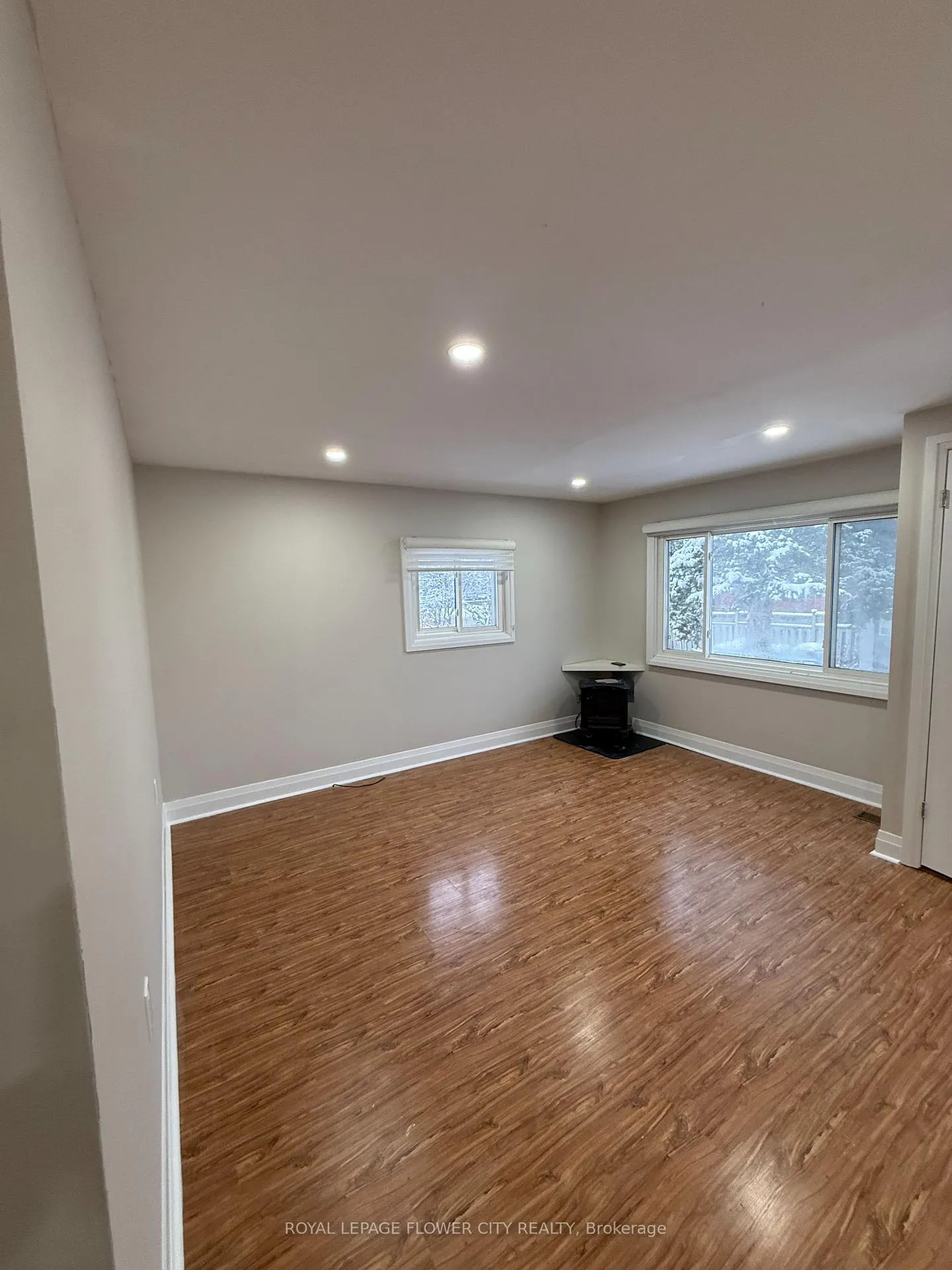 Photo 4 of 80 Willow Street, Caledon, Bolton East — HOMEH
