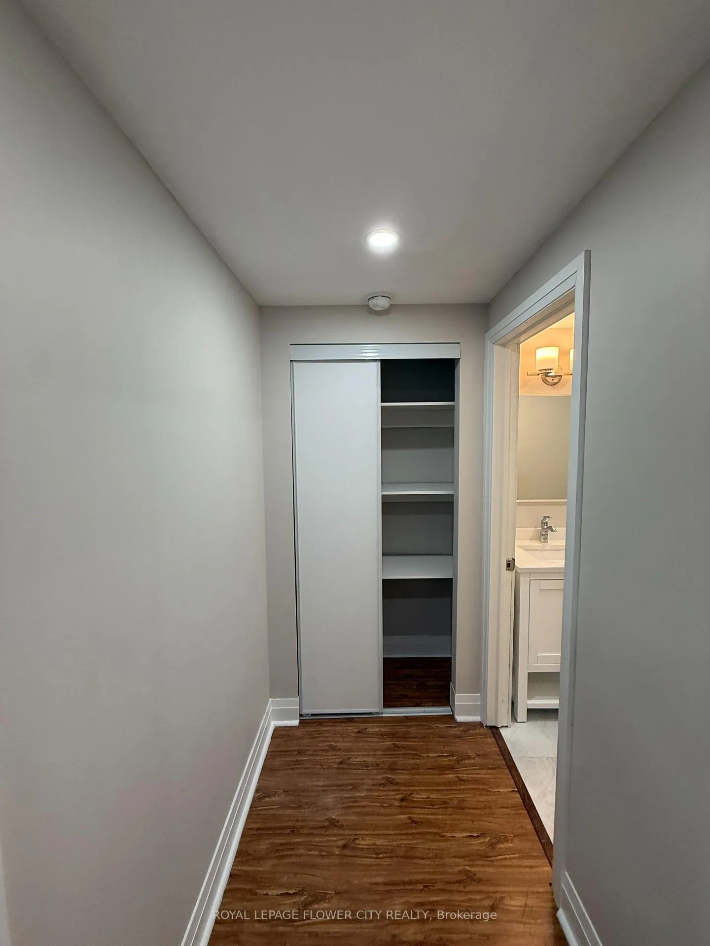 Photo 5 of 80 Willow Street, Caledon, Bolton East — HOMEH