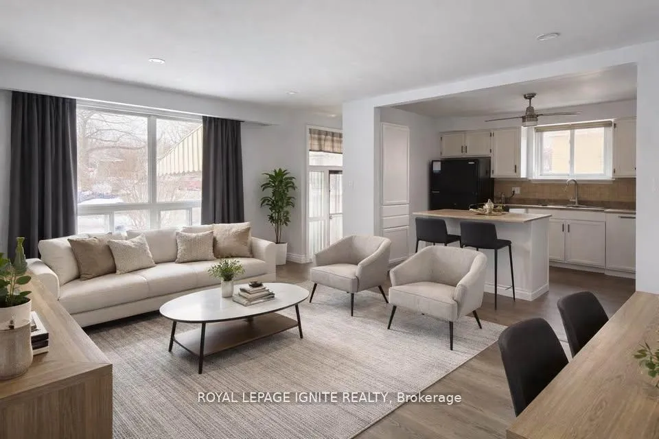 Photo 5 of 22 Billingsgate Crescent, Ajax, South East — HOMEH