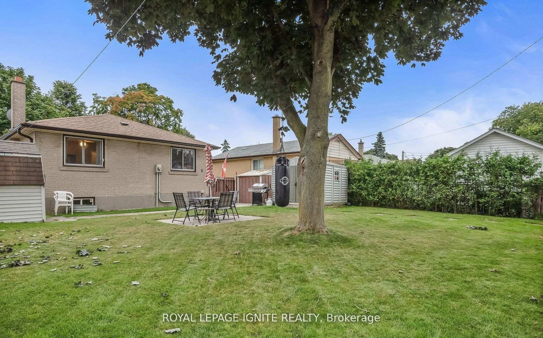 Photo 11 of 22 Billingsgate Crescent, Ajax, South East — HOMEH