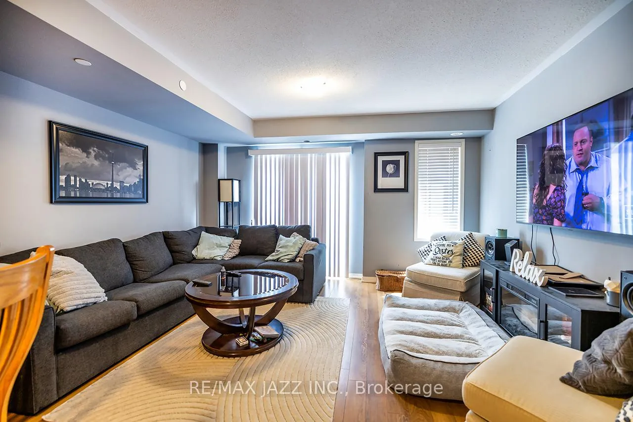 Photo 4 of 2307 Chevron Prince Path, Oshawa, Windfields — HOMEH
