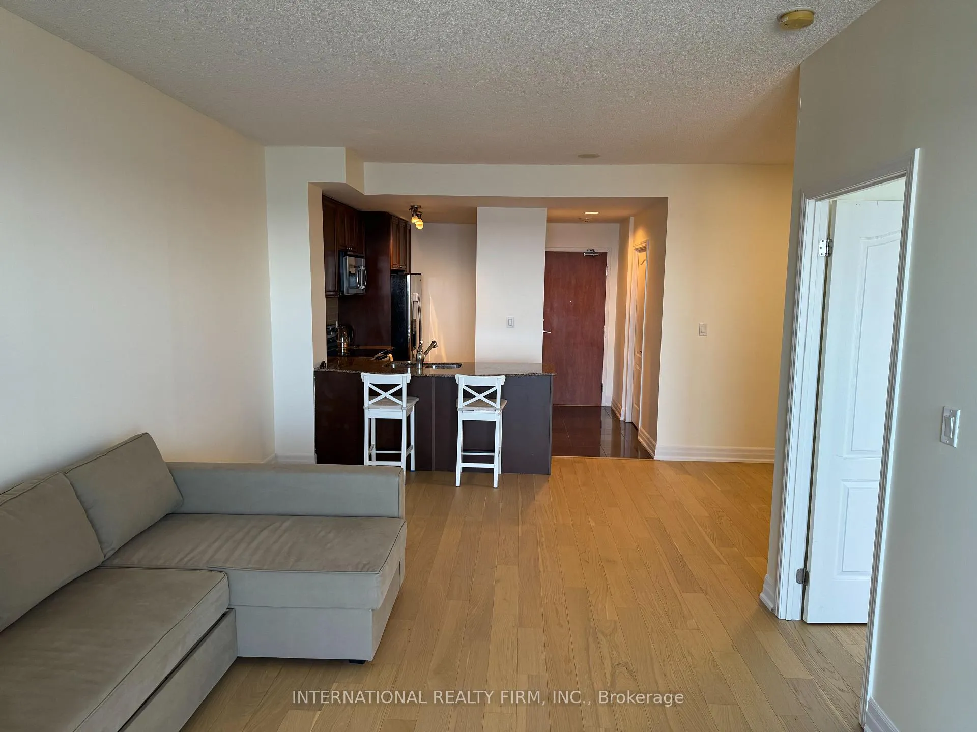 Photo 7 of Unit 504, 699 Aberdeen Boulevard, Midland — HOMEH