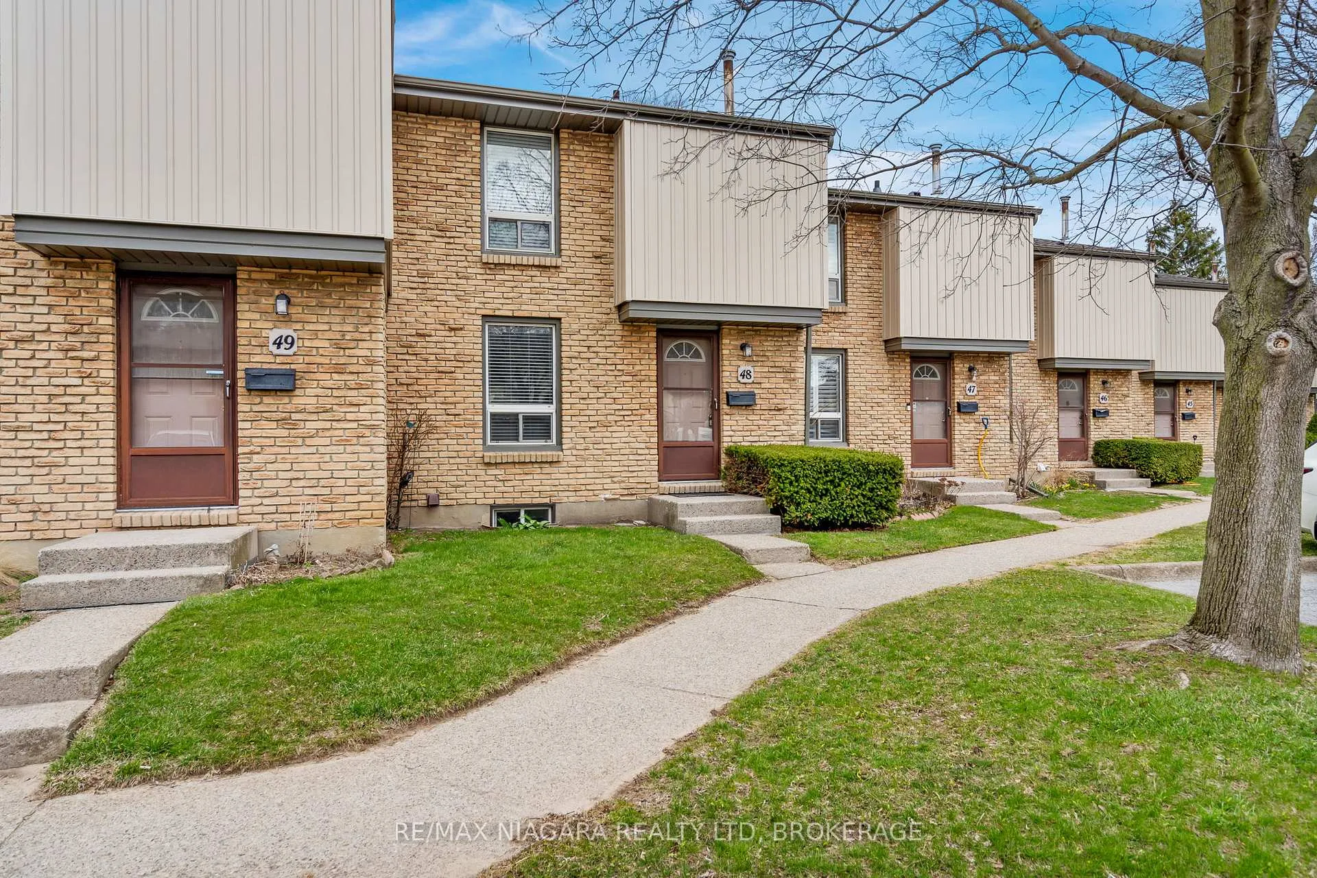 Photo 1 of Unit 48, 302 Vine Street, St. Catharines, Carlton/Bunting — HOMEH