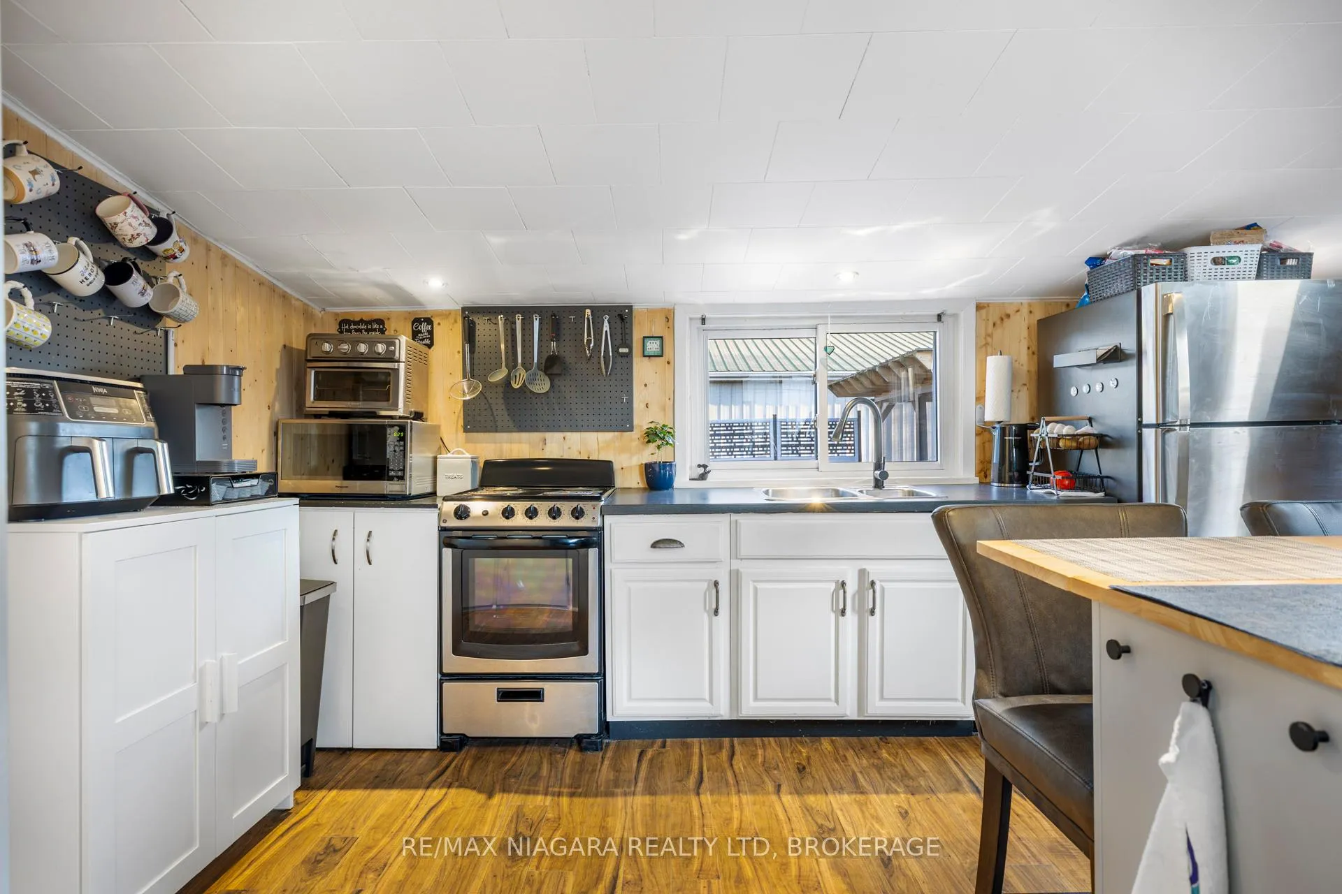 Photo 11 of 34 Pansy Avenue, Norfolk, Port Dover — HOMEH