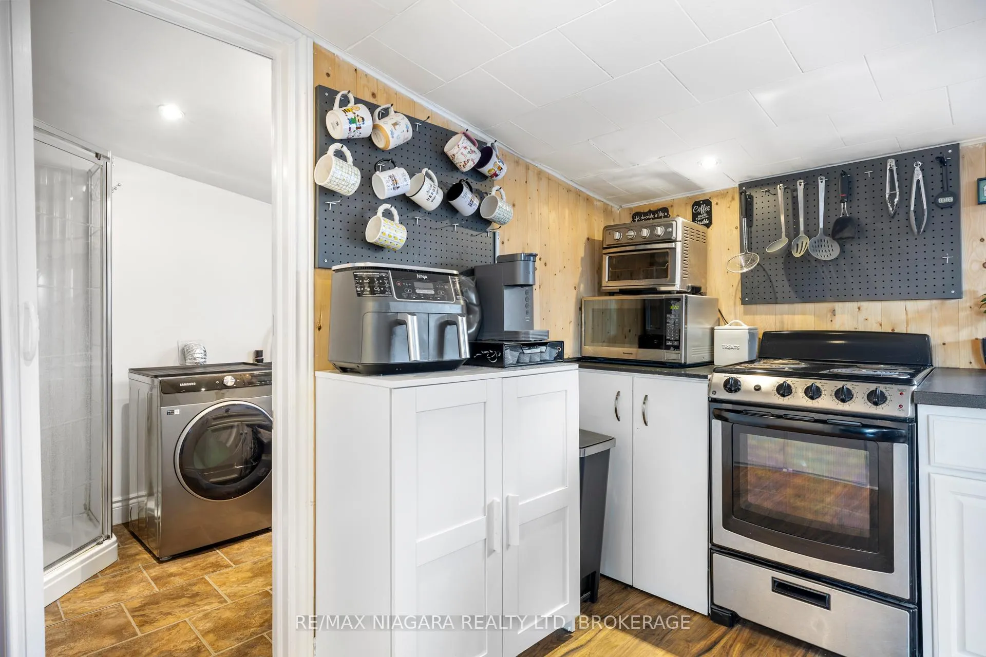 Photo 12 of 34 Pansy Avenue, Norfolk, Port Dover — HOMEH