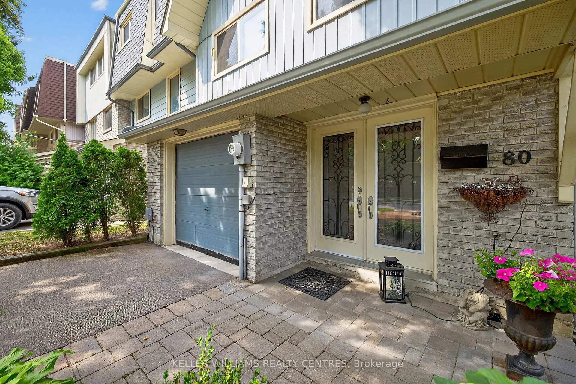 Photo 2 of 80 Poplar Crescent, Aurora, Aurora Highlands — HOMEH