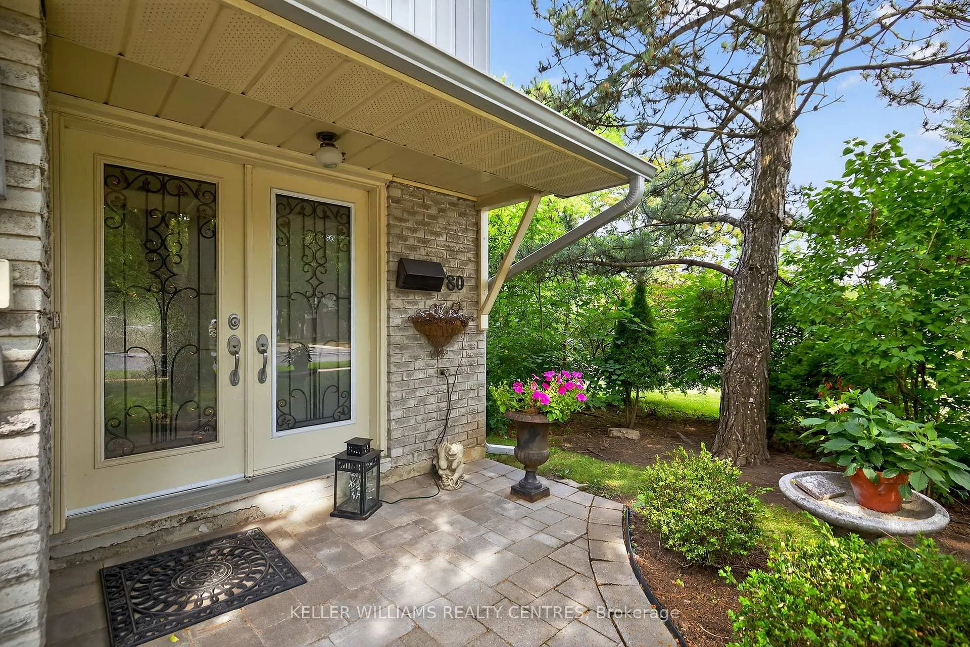 Photo 3 of 80 Poplar Crescent, Aurora, Aurora Highlands — HOMEH