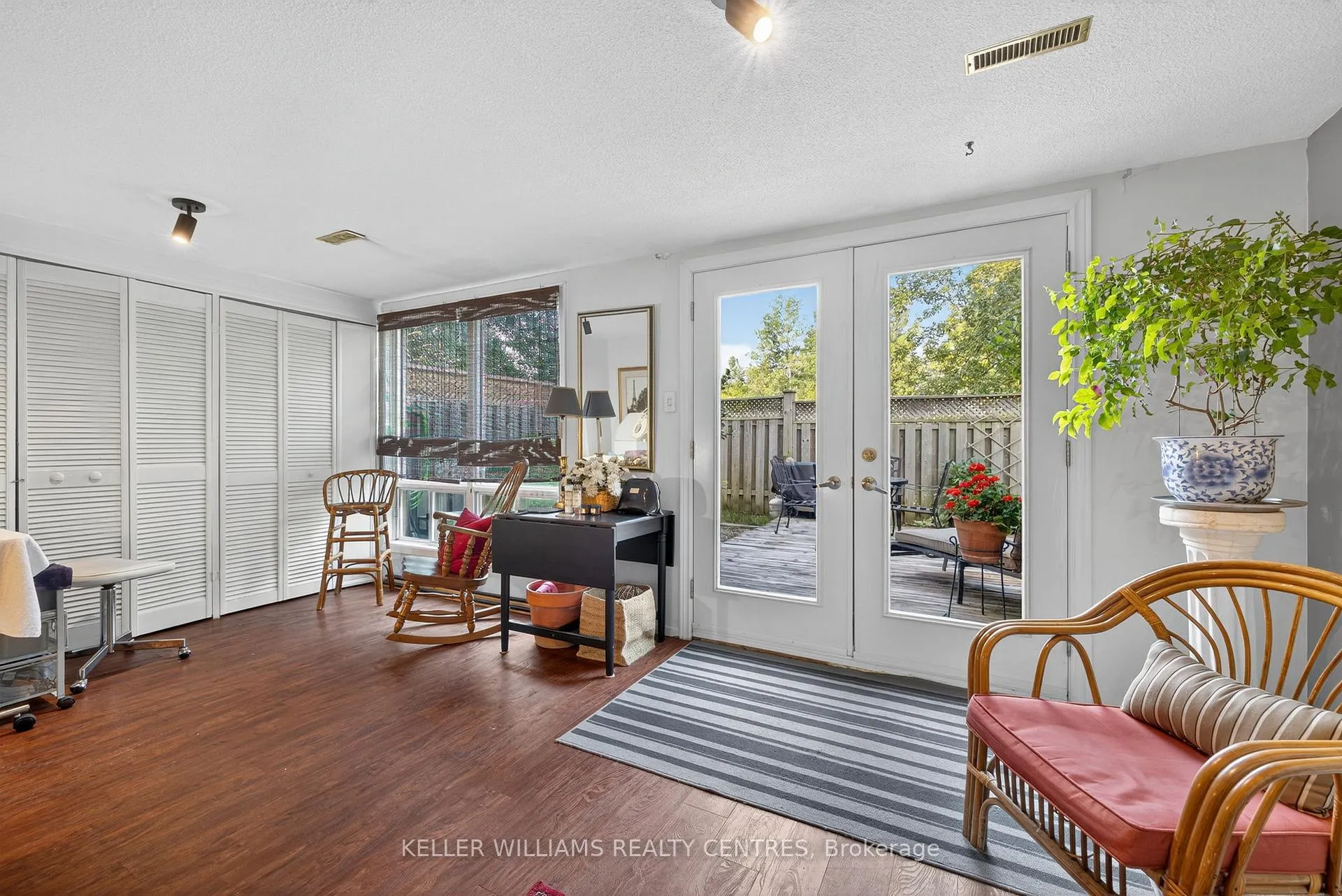 Photo 6 of 80 Poplar Crescent, Aurora, Aurora Highlands — HOMEH
