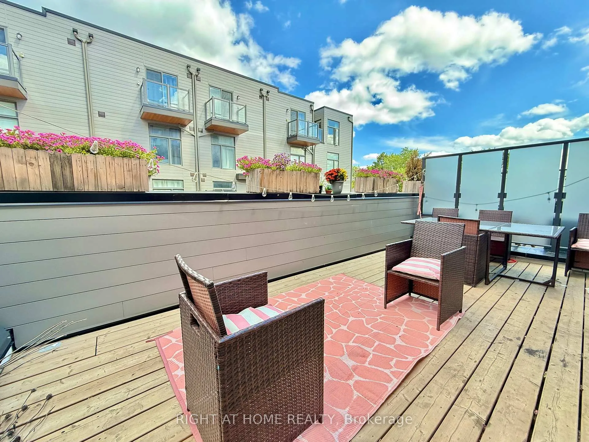 Photo 6 of Unit 14, 88 Turtle Island Road, Toronto, Englemount-Lawrence — HOMEH