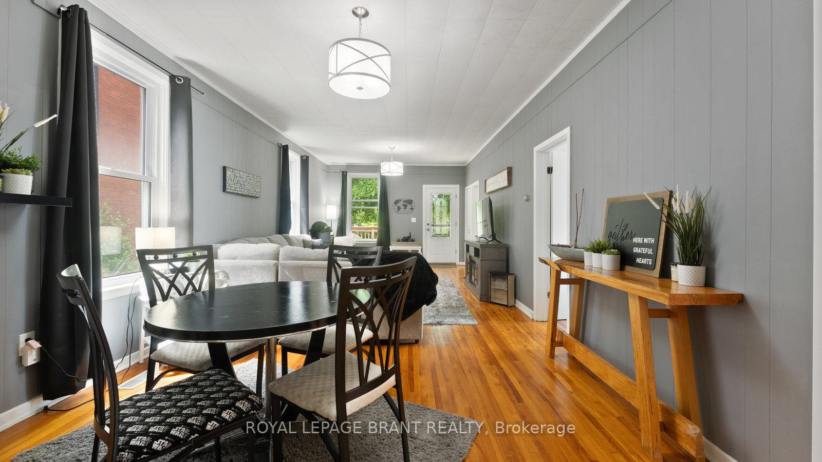 Photo 10 of 97 Willow Street, Brant, Paris — HOMEH