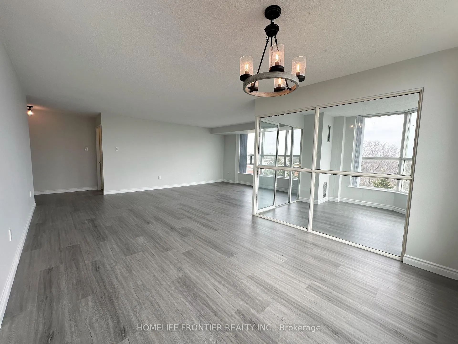 Photo 1 of Unit 504, 7825 Bayview Avenue, Markham, Aileen-Willowbrook — HOMEH