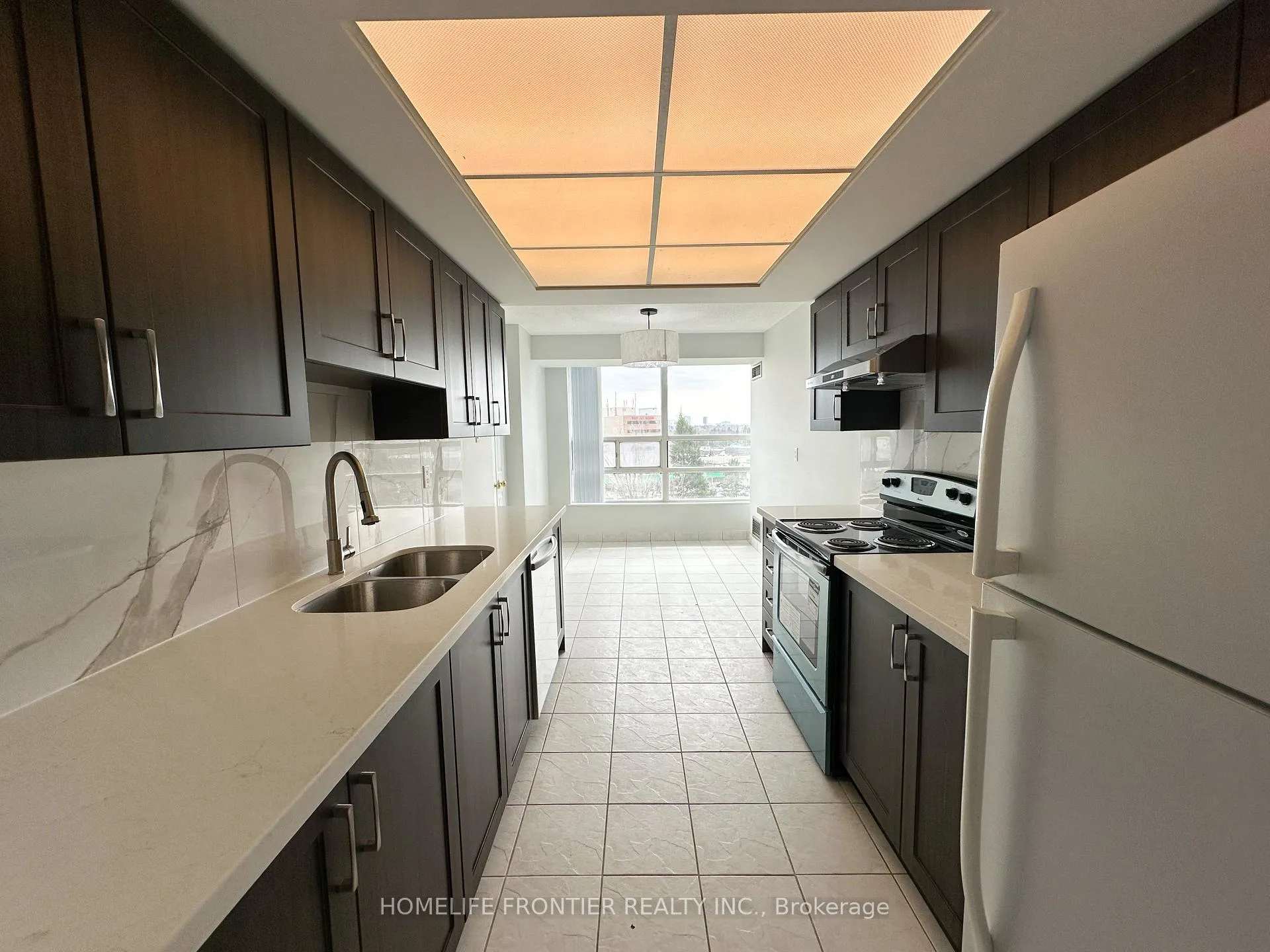 Photo 7 of Unit 504, 7825 Bayview Avenue, Markham, Aileen-Willowbrook — HOMEH